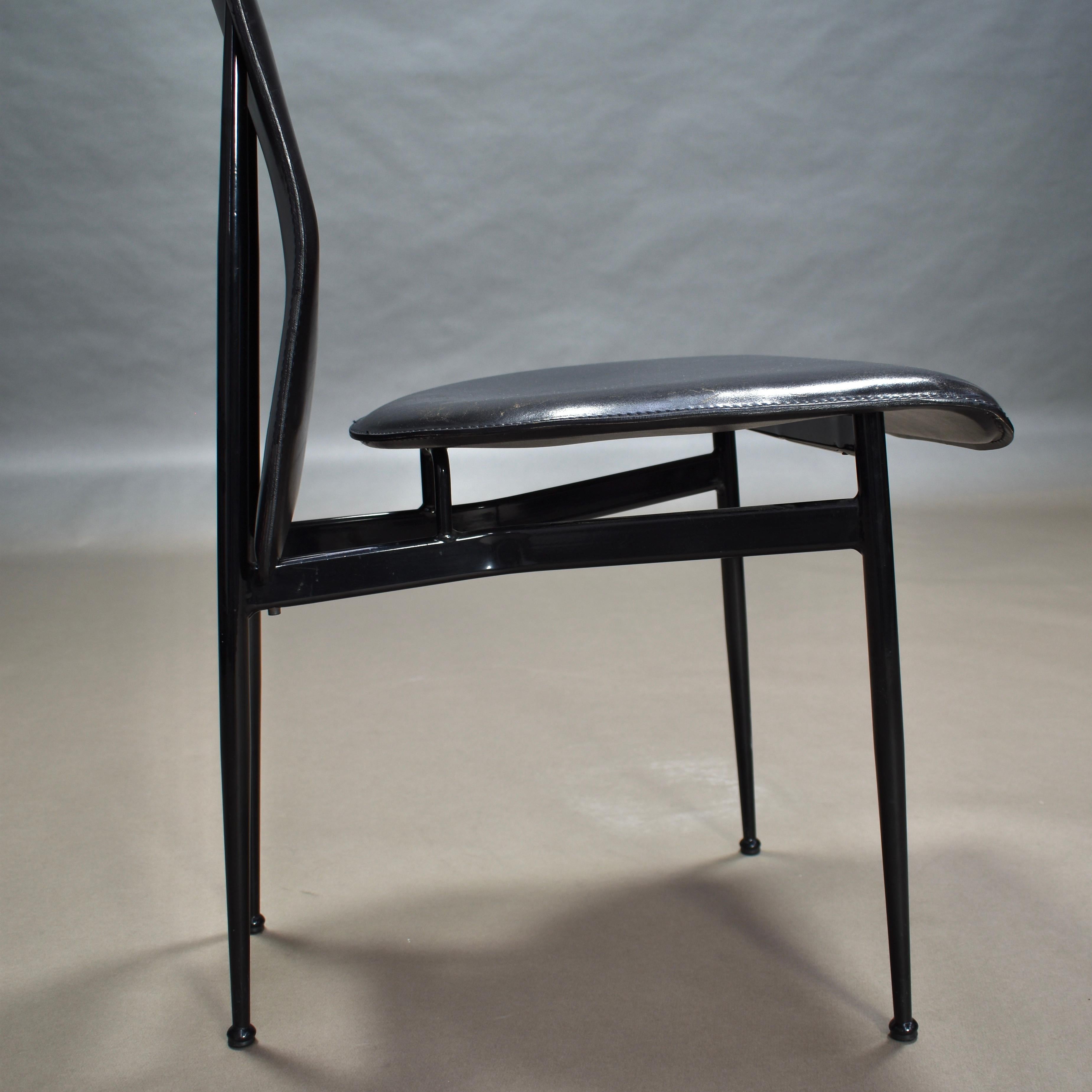 Six Fasem Dining Chairs by Vegni and Gualtierotti in Black Leather, Italy For Sale 5