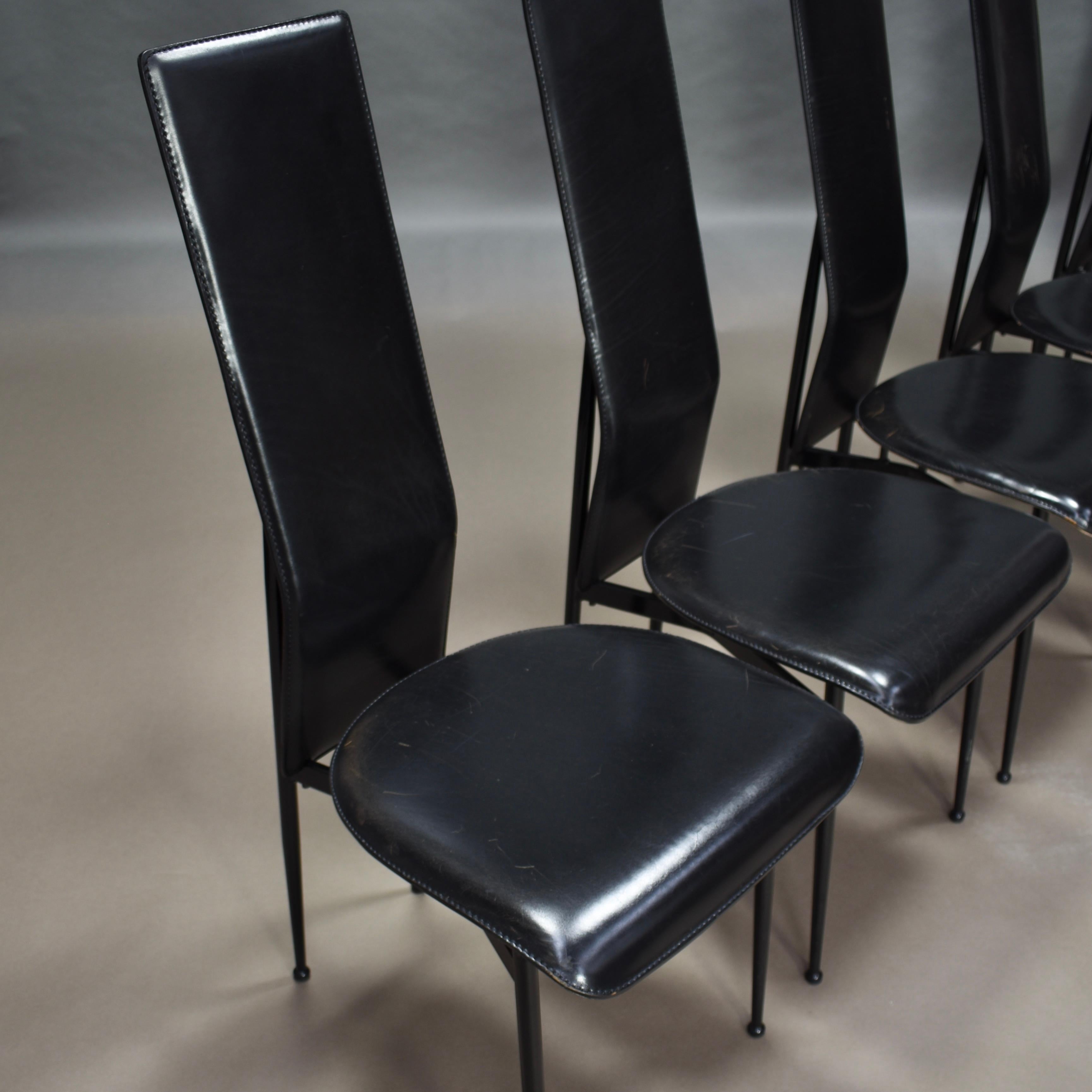 Sechs Fasem-Esszimmerstühle von Vegni und Gualtierotti aus schwarzem Leder, Italien (Italienisch) im Angebot