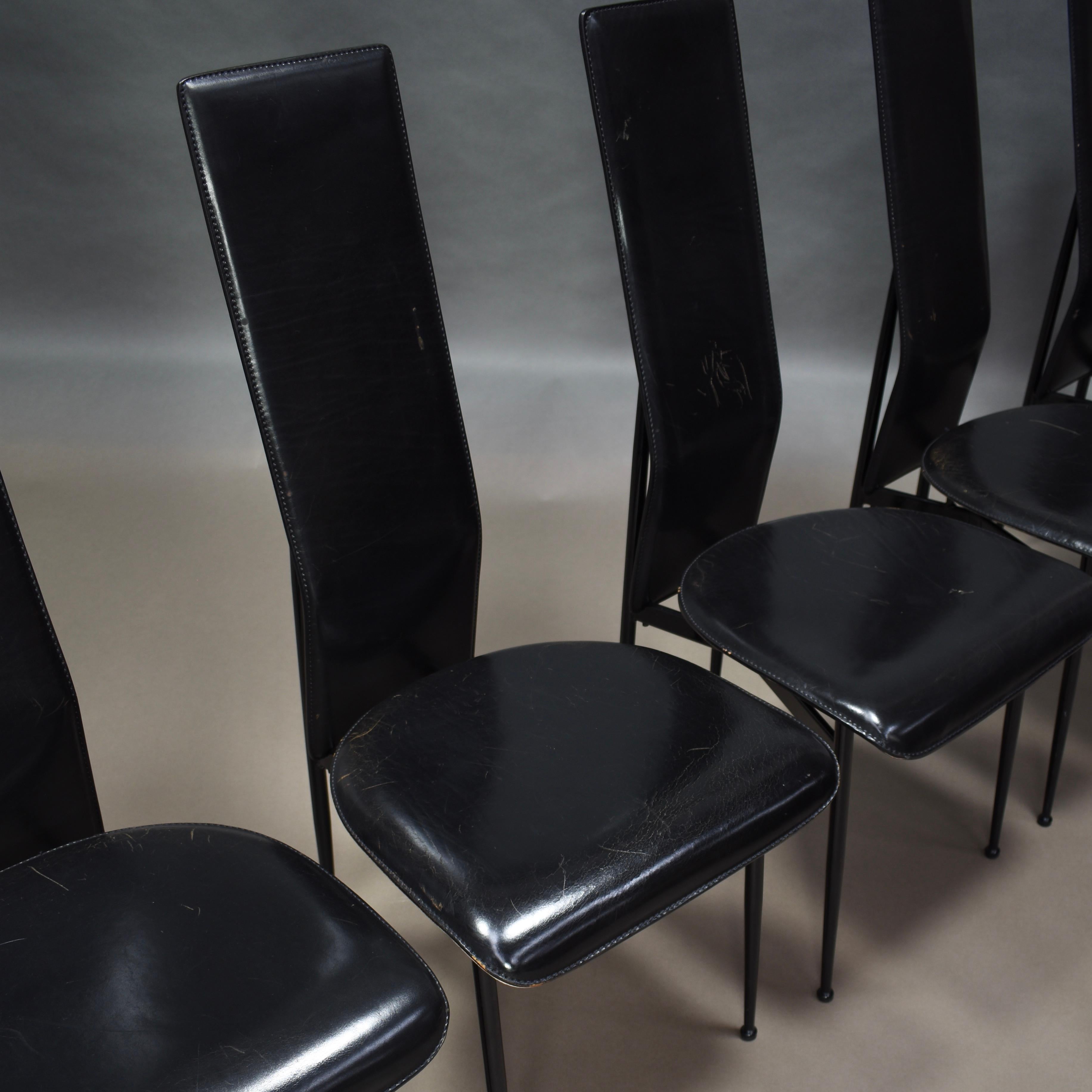 Sechs Fasem-Esszimmerstühle von Vegni und Gualtierotti aus schwarzem Leder, Italien (20. Jahrhundert) im Angebot