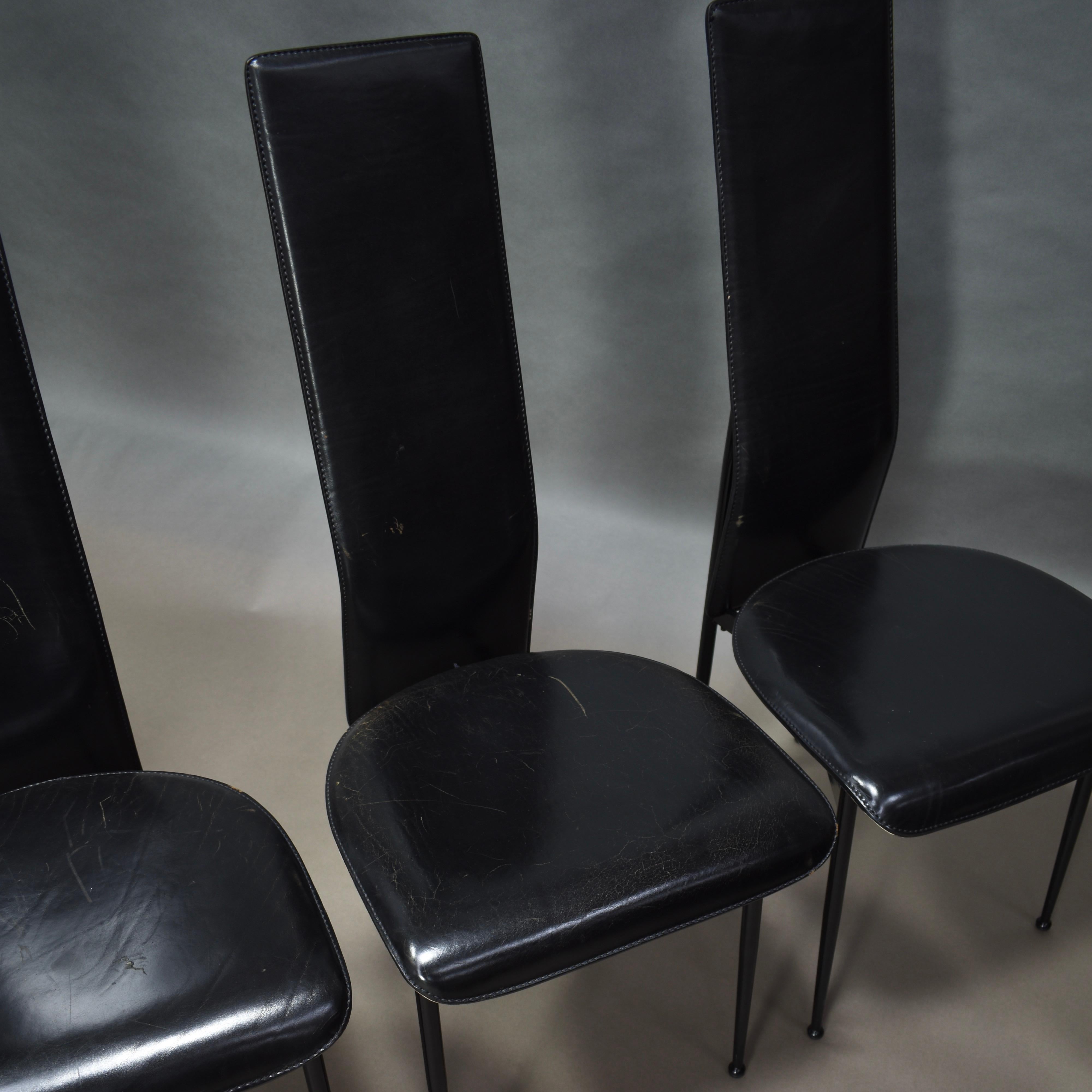 Six Fasem Dining Chairs by Vegni and Gualtierotti in Black Leather, Italy In Good Condition For Sale In Pijnacker, Zuid-Holland