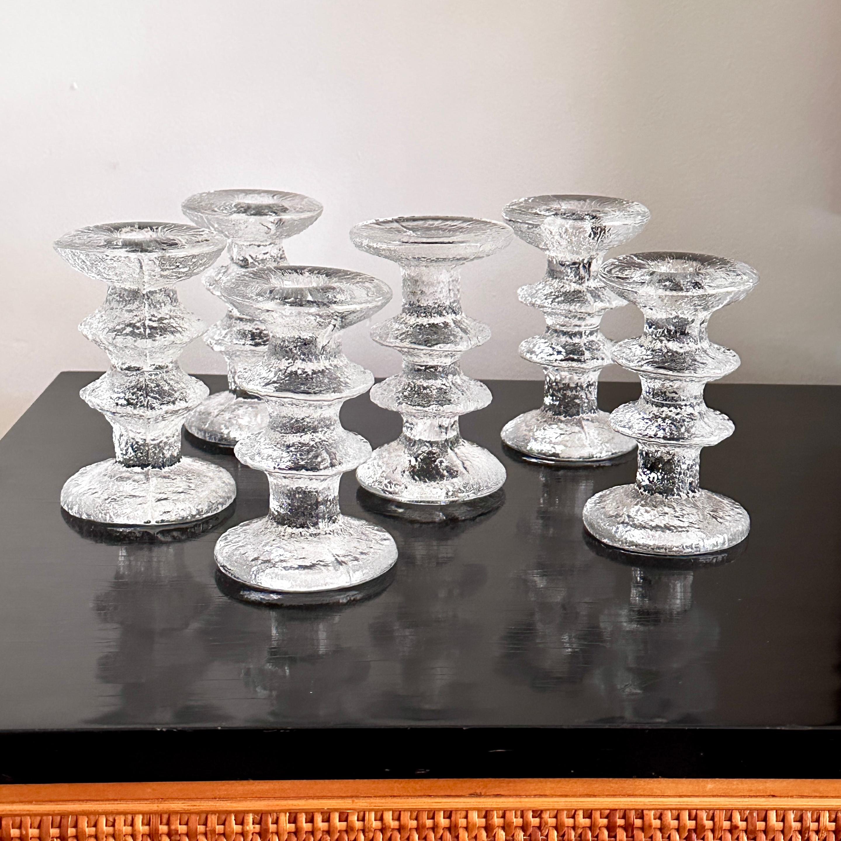Finlandais Six chandeliers Festivo à deux anneaux, designs de Timo Sarpaneva pour Iittala en vente