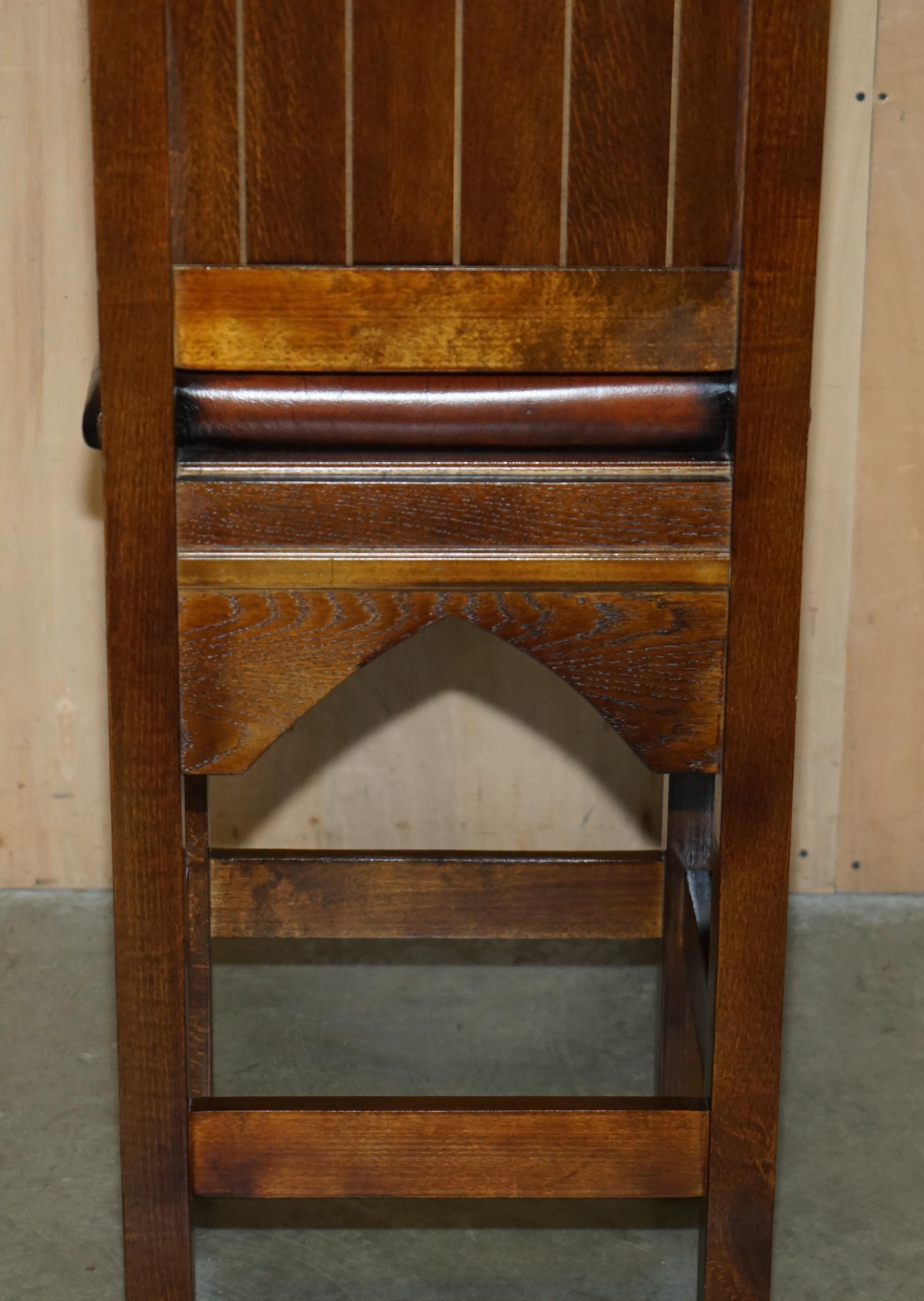 SIX FINE RESTORED BROWN LEATHER GOTHIC REVIVAL STEEPLE BACK KiTCHEN BAR STOOLS 6 en vente 5