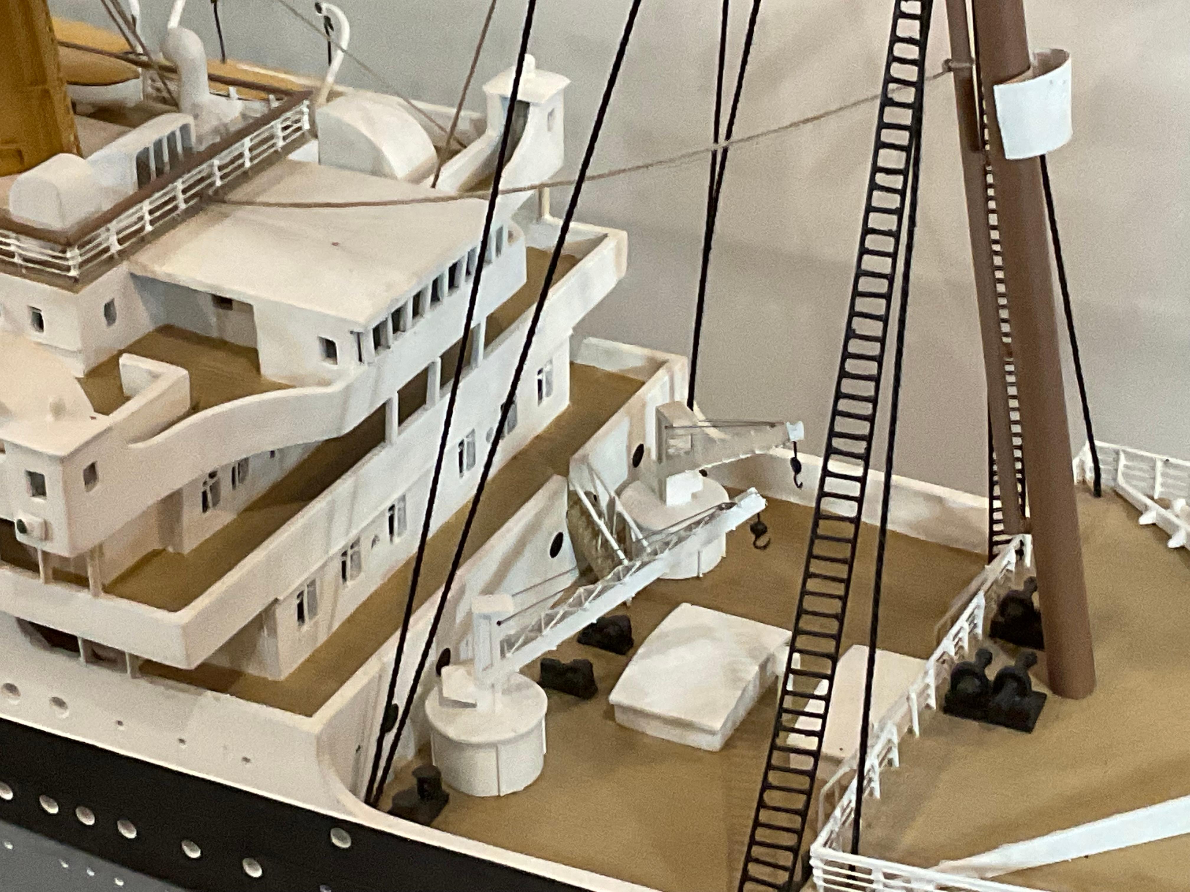 Modello a sei piedi del Titanic in vendita 1