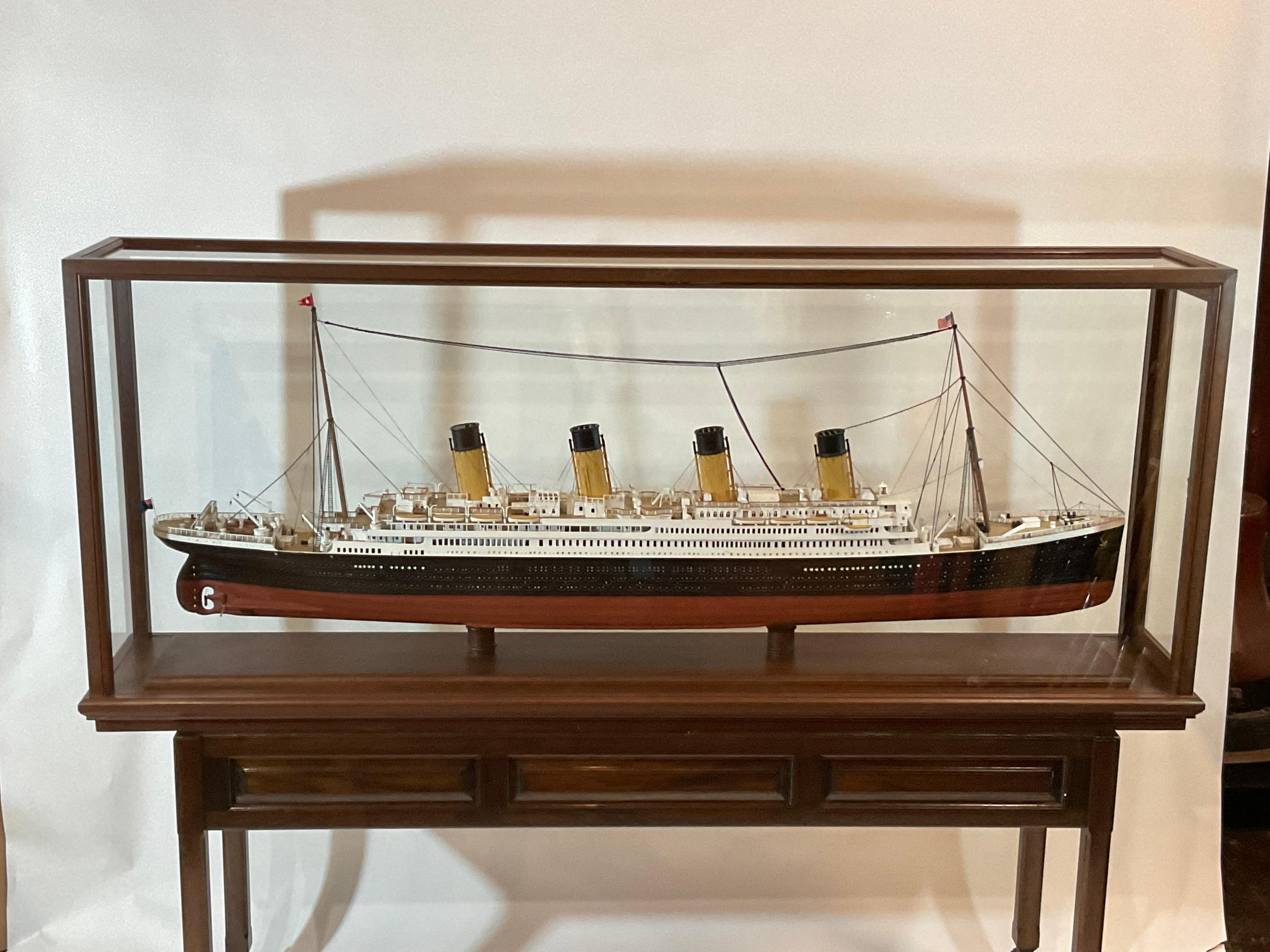 Six Foot Model of the Titanic In Excellent Condition For Sale In Norwell, MA