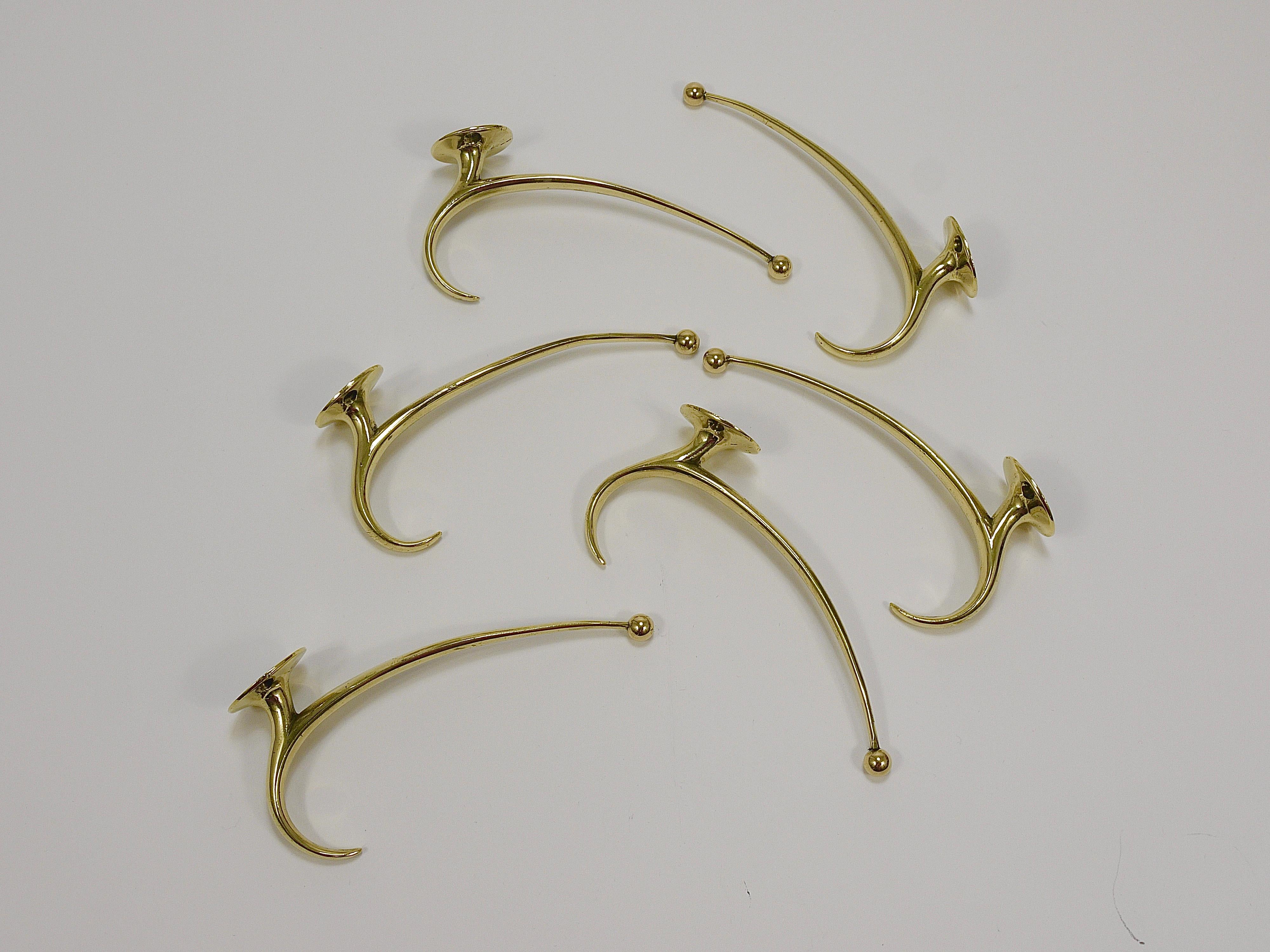 Six Franz Hagenauer Vienna Mid-Century Curved Brass Wall Coat Hooks, 1950s For Sale 5