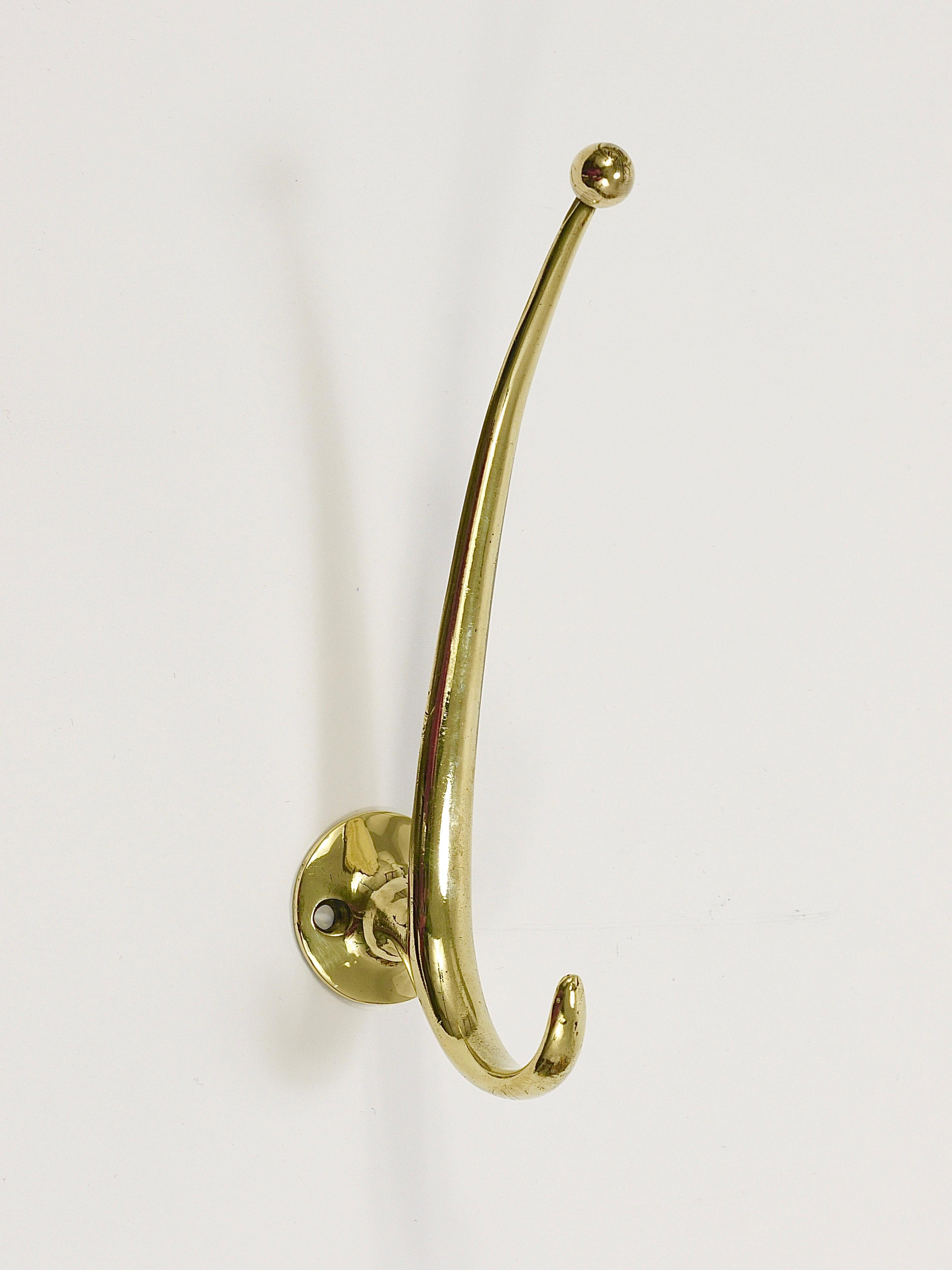 Six Franz Hagenauer Vienna Mid-Century Curved Brass Wall Coat Hooks, 1950s For Sale 1