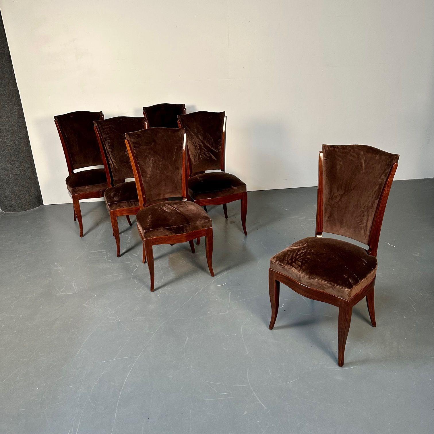 Velours Six chaises de salle à manger / d'appoint Art Déco françaises en noyer, velours brun, style Ruhlman en vente