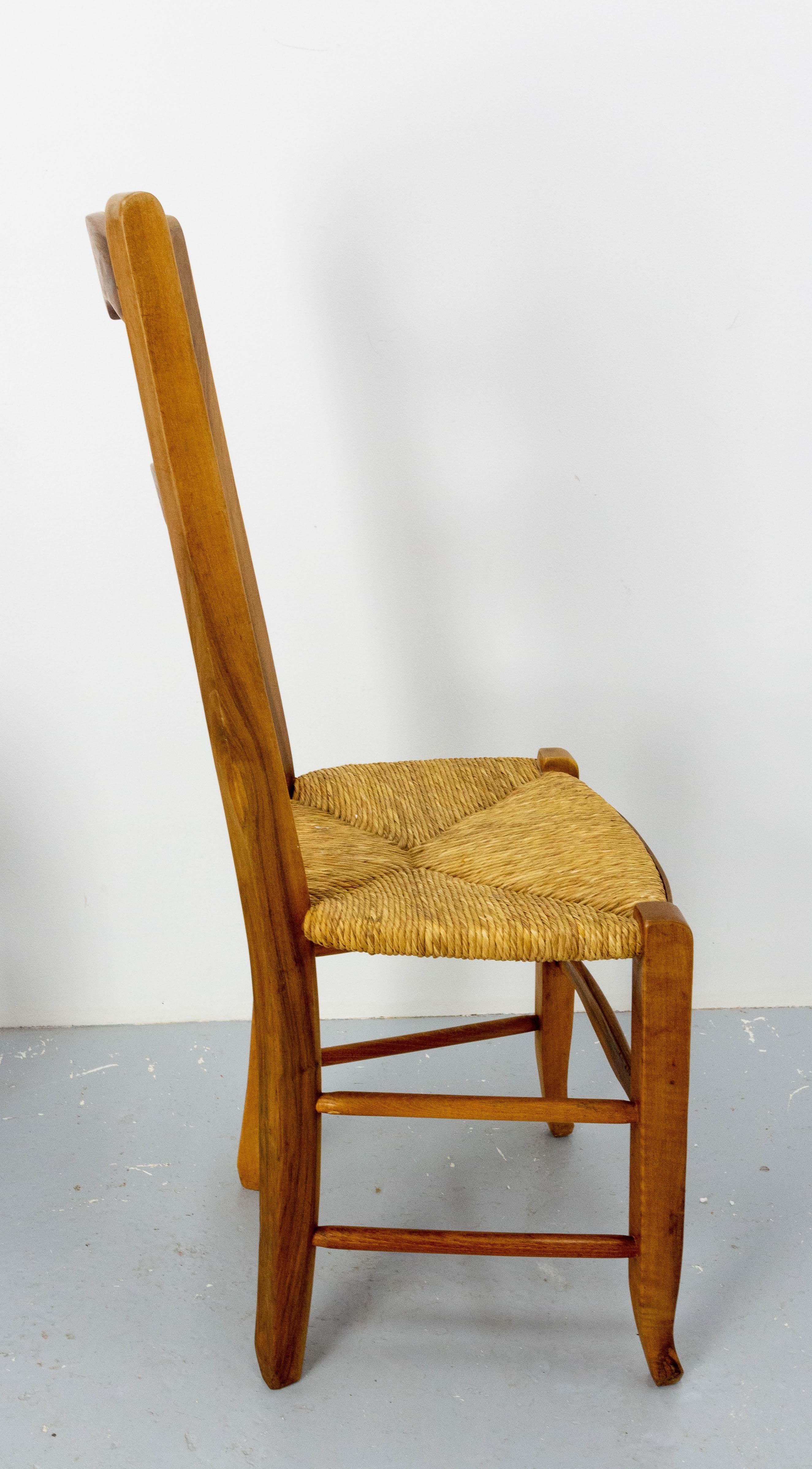 Six French Dining Chairs Oak Chairs Rush Seats Provincial Style, circa 1970 For Sale 5