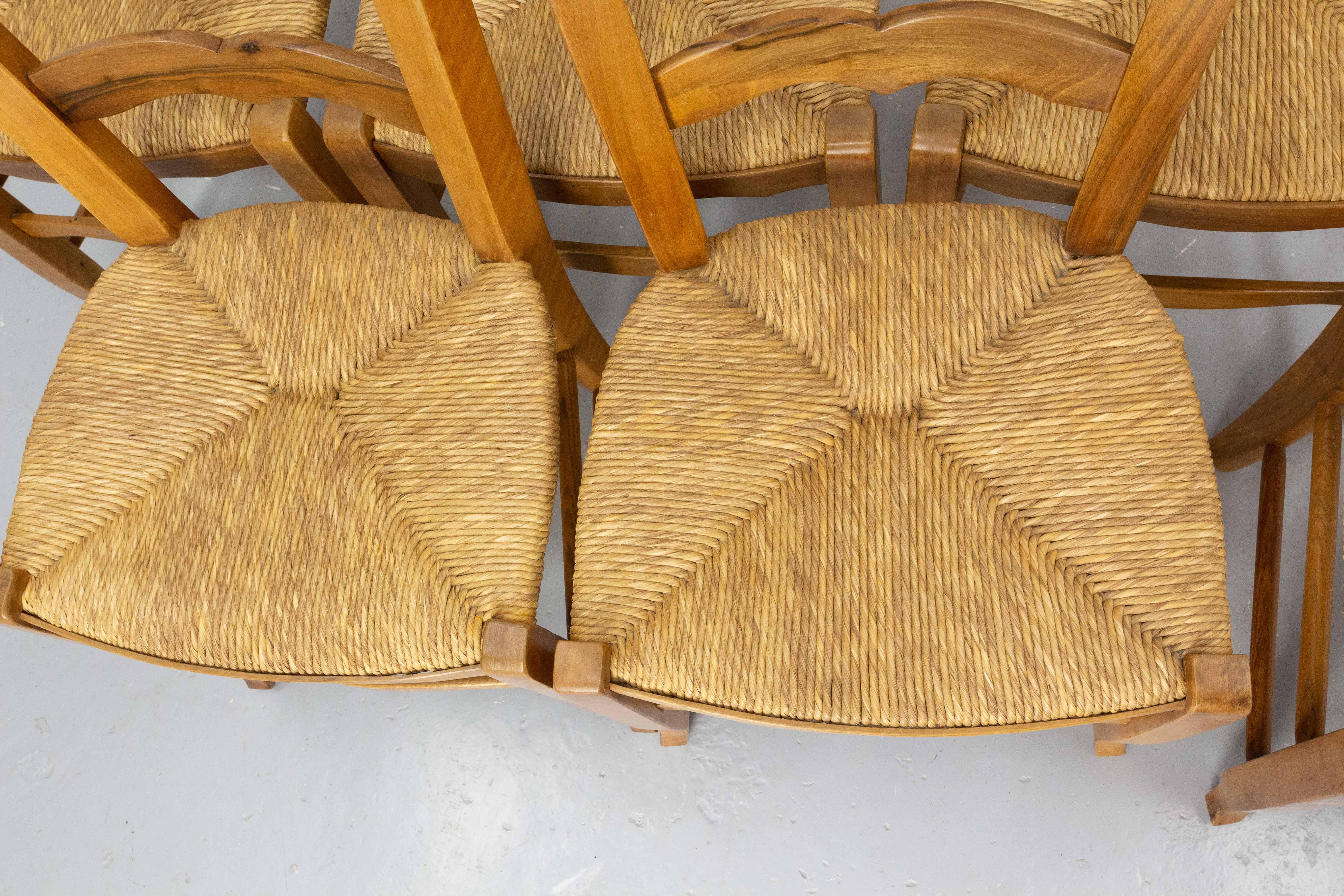 Six French Dining Chairs Oak Chairs Rush Seats Provincial Style, circa 1970 For Sale 9