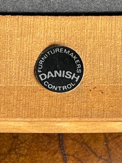 Six Fully Restored Johannes Andersen Model 16 Uldum Dining Chairs Black Leather