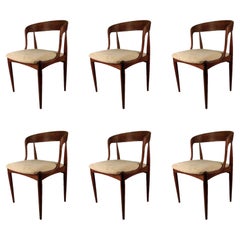 Six chaises de salle à manger en teck restaurées de Johannes Andersen, dont le rembourrage sur mesure est inclus