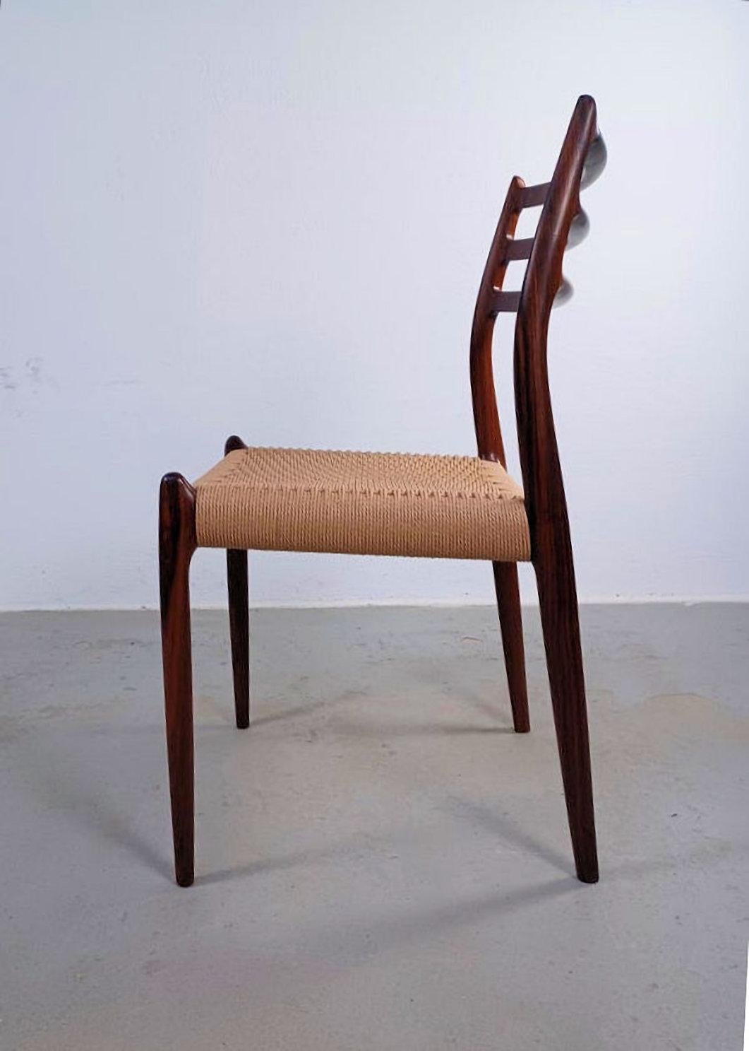 Scandinavo moderno Sei N.O. completamente restaurati e personalizzabili. Sedie da pranzo in palissandro Moller in vendita