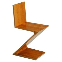 Gerrit Rietveld „ZIG-ZAG“-Stühle von Cassina, Italien, 1970er Jahre (sechs Stück verfügbar)