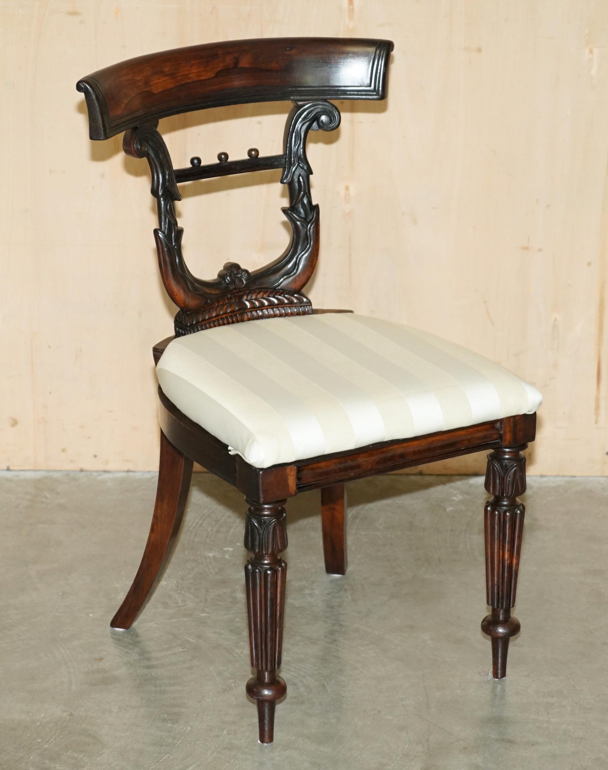 Royal House Antiques

Wir freuen uns, Ihnen diese  bedeutende Suite antiker Colonial Gillows of Lancaster Esstischstühle in Museumsqualität aus massivem Palisanderholz mit kunstvoll geschnitzten Rückenstützen

Bitte beachten Sie, dass die angegebene