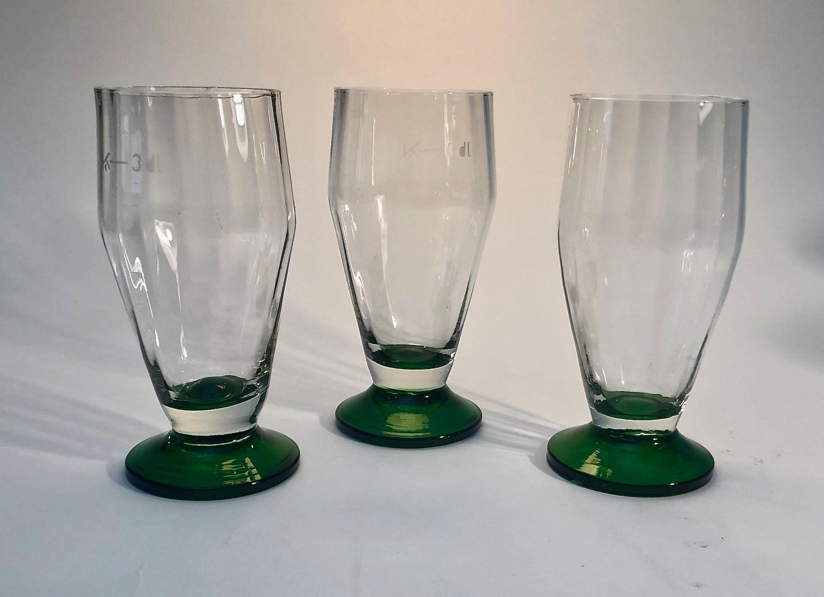Seis vasos de cerveza soplados a mano de Checoslovaquia, años 20 Vidrio soplado en venta