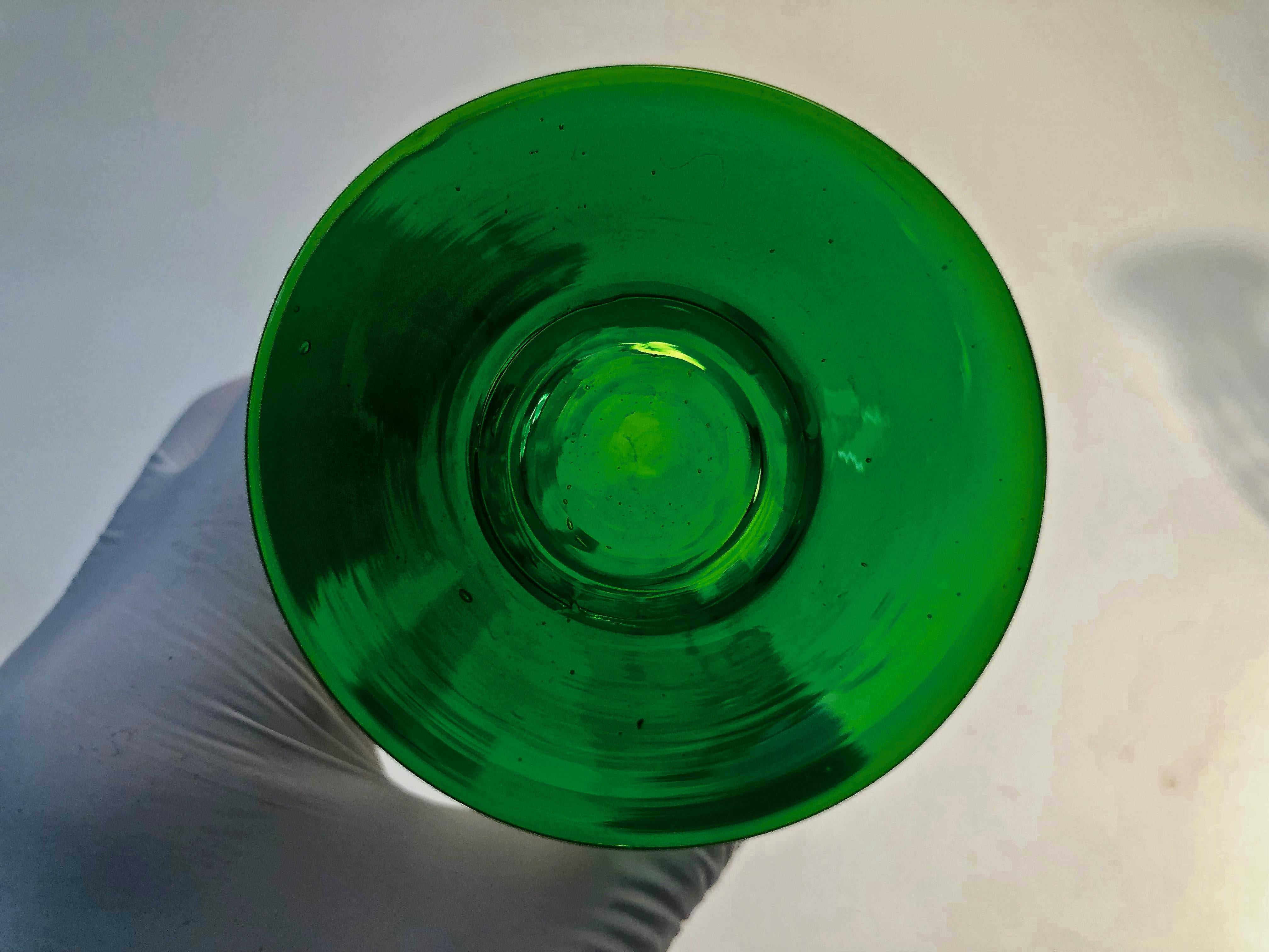 Verre brun Six verres à bière soufflés à la main fabriqués en Tchécoslovaquie à partir des années 1920 en vente
