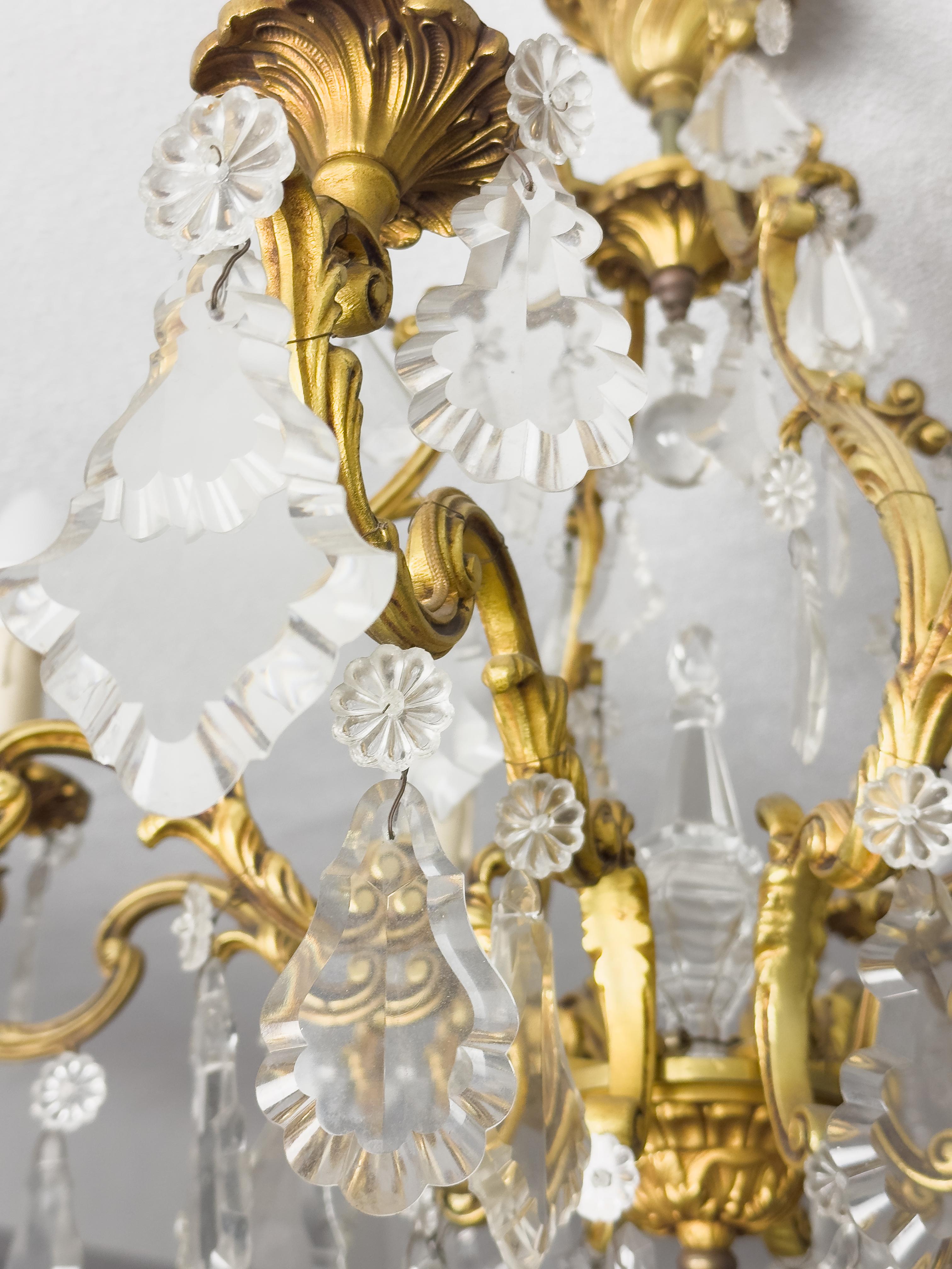 Français Lustre à six branches en cristal Louis XV, 19e siècle en vente