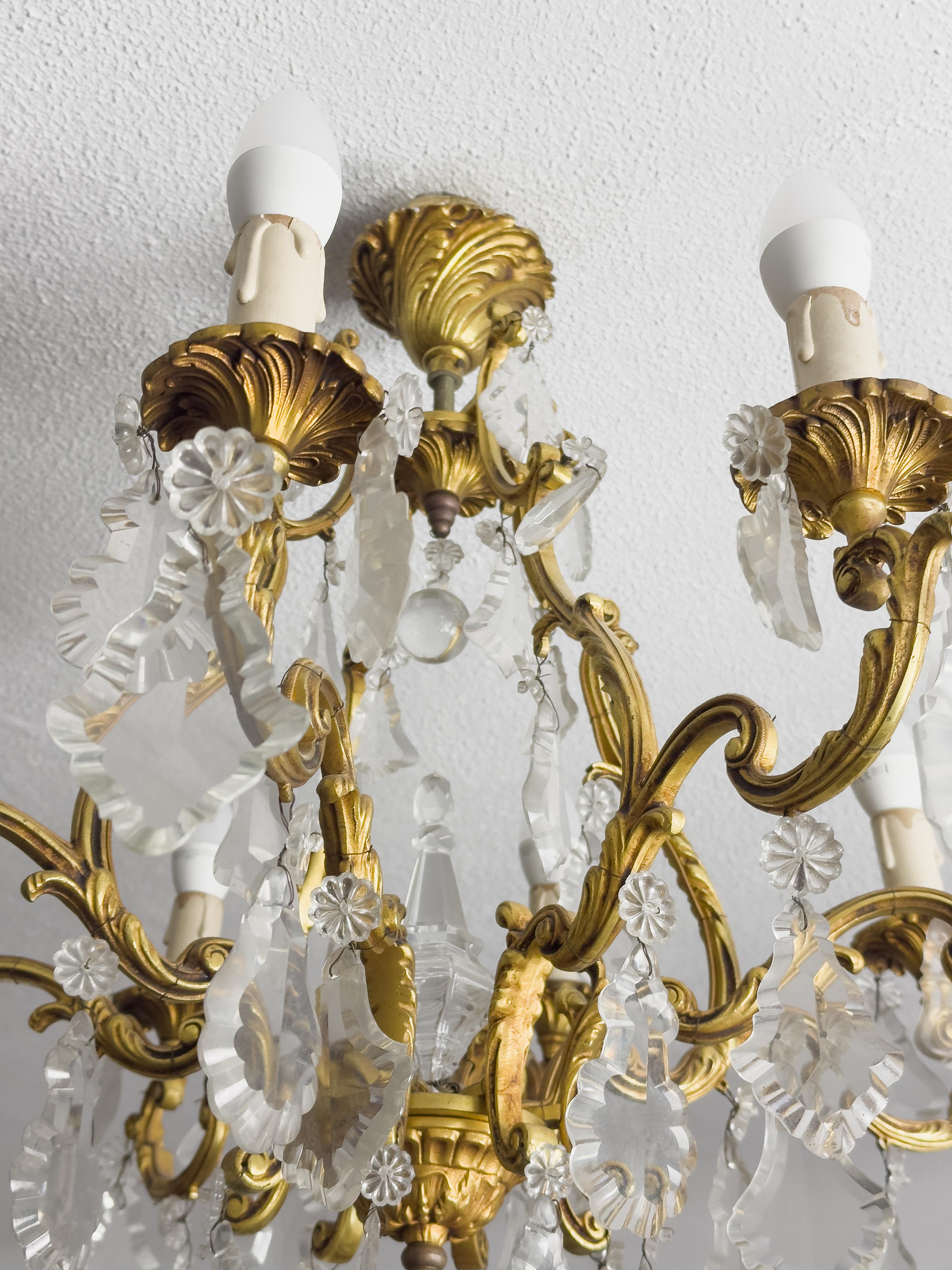 Lustre à six branches en cristal Louis XV, 19e siècle en vente 2