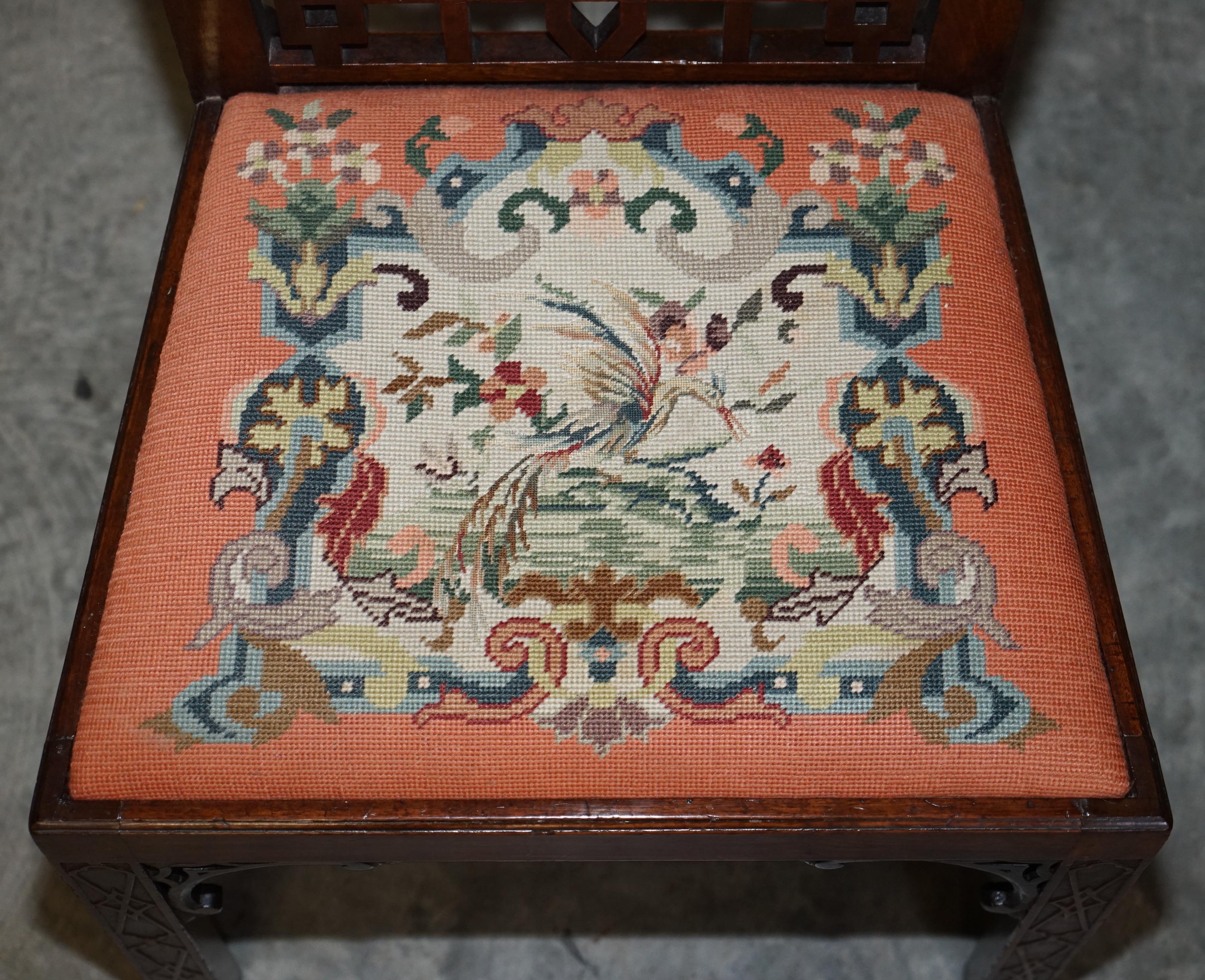 Six Imporatant George III 1760 Thomas Chippendale Chinese Pagoda Dining Chairs For Sale 6