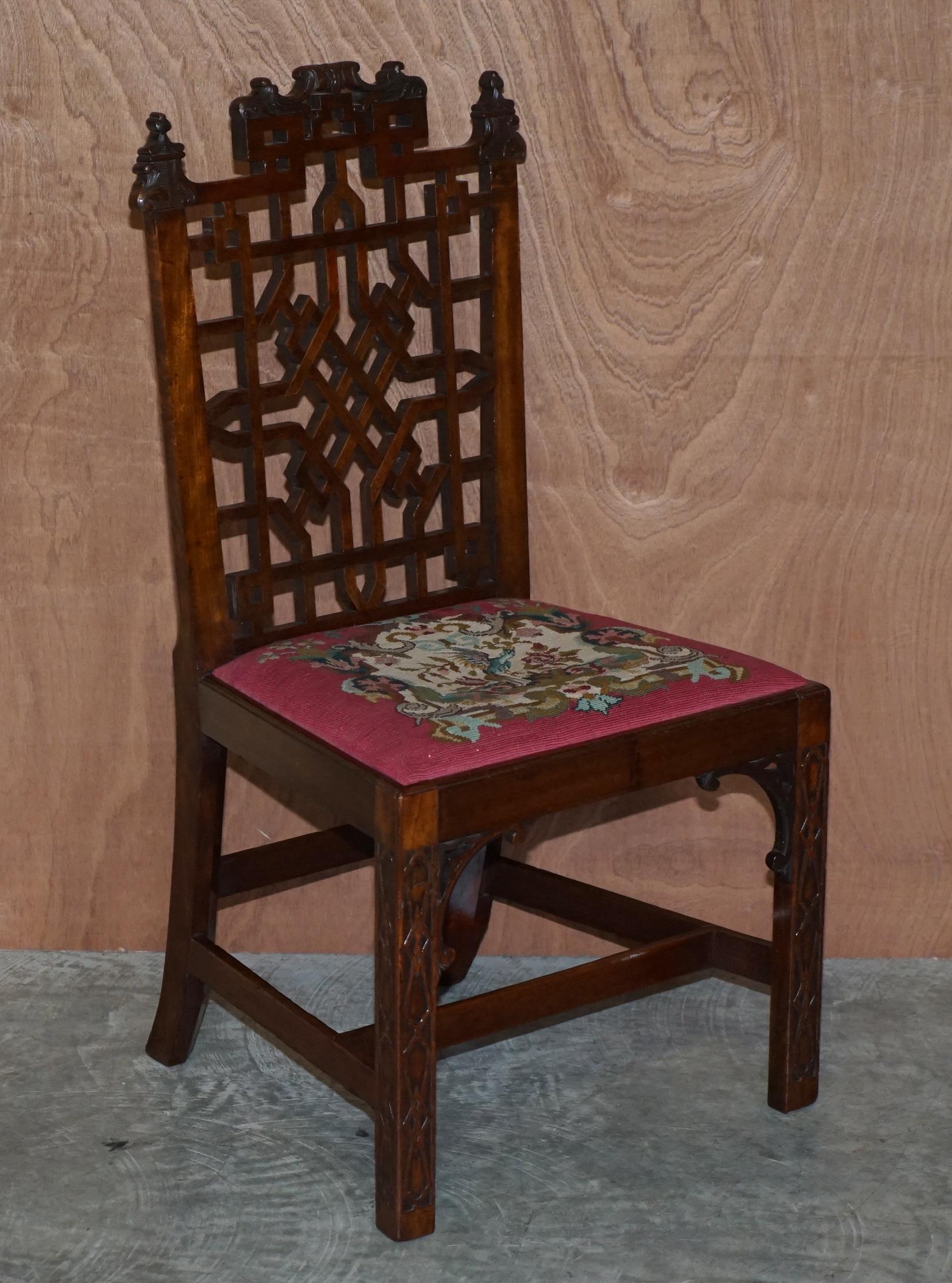 Six Imporatant George III 1760 Thomas Chippendale Chinese Pagoda Dining Chairs For Sale 8