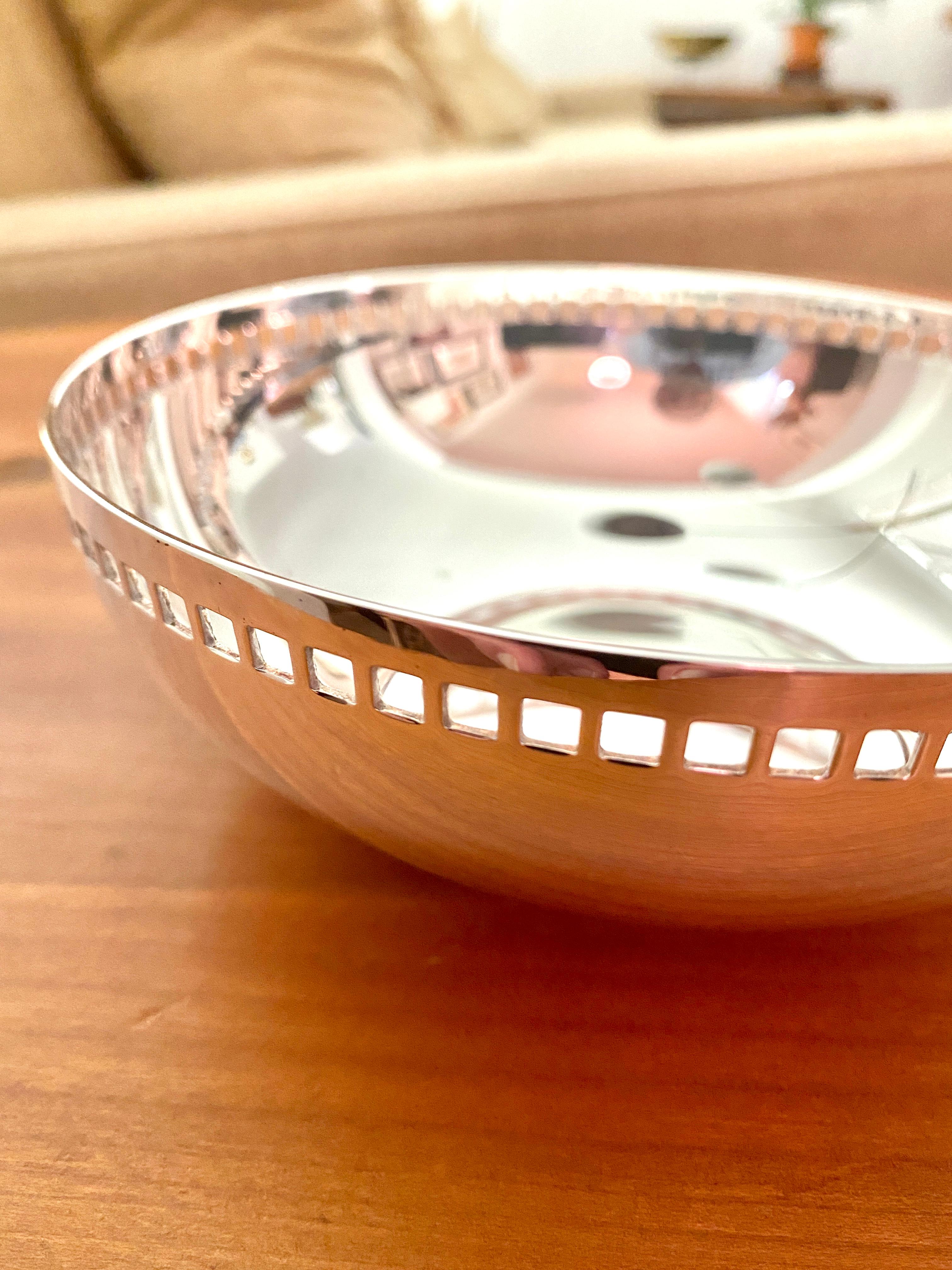 Six Inch Richard Meier Silver Plate Bowl with Grid, Swid Powell, Made in Italy 4