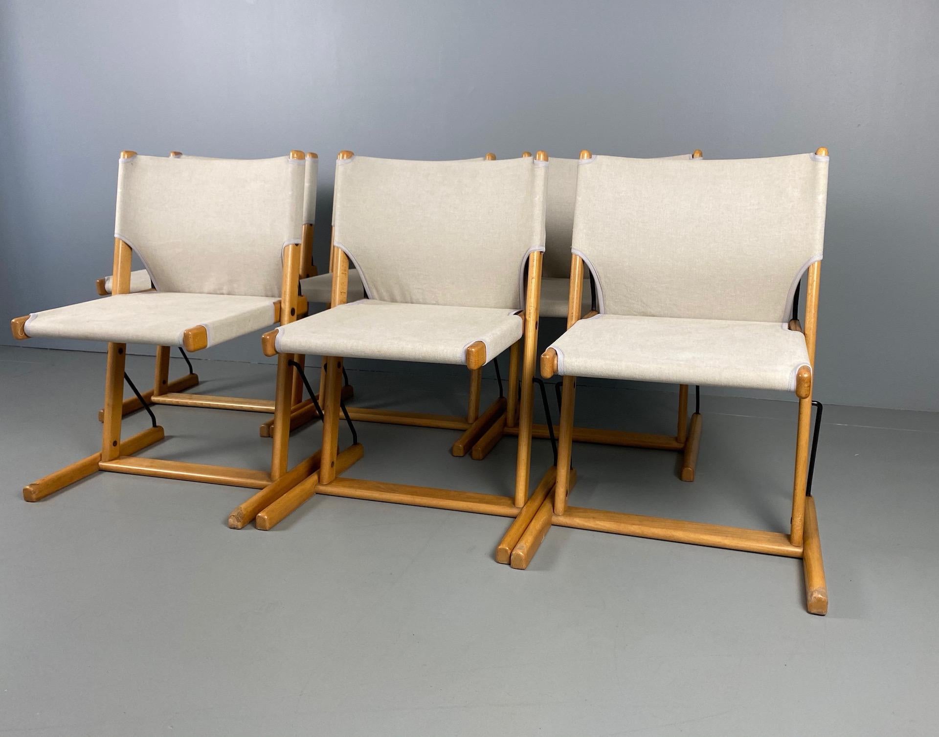 Mid-Century Modern Six chaises italiennes « Nina & Santamaria » conçues par le designer Piero De Martini pour Cassina en vente