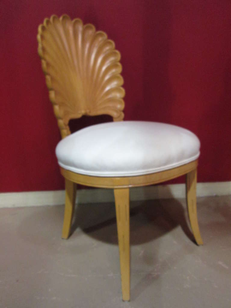 chaise forme coquillage