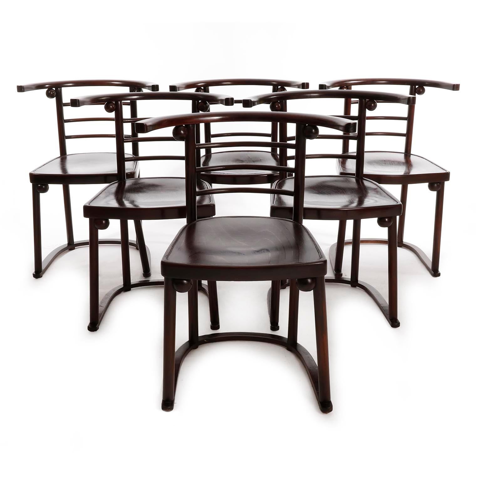 A set of six gorgeous bentwood dining room chairs designed by Josef Hoffmann for the famous Viennesse Cabaret Fledermaus in 1907.
The chairs were manufactured by Josef and Jacob Kohn. They are labeled on the underside of the seats with J.&J. Kohn,