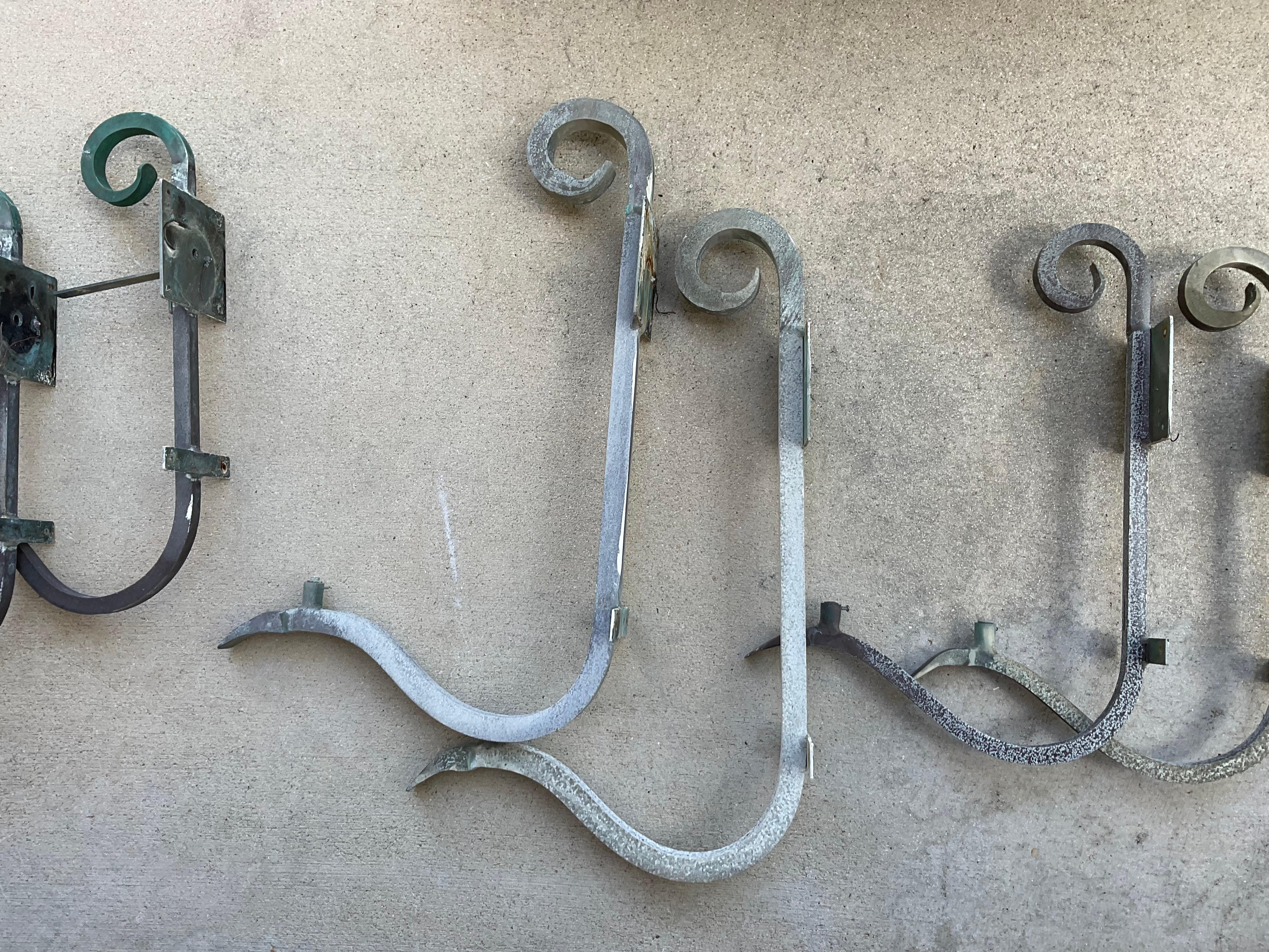 Six Large Brass and Copper Lantern Wall Bracket / Backplate In Good Condition In Delray Beach, FL