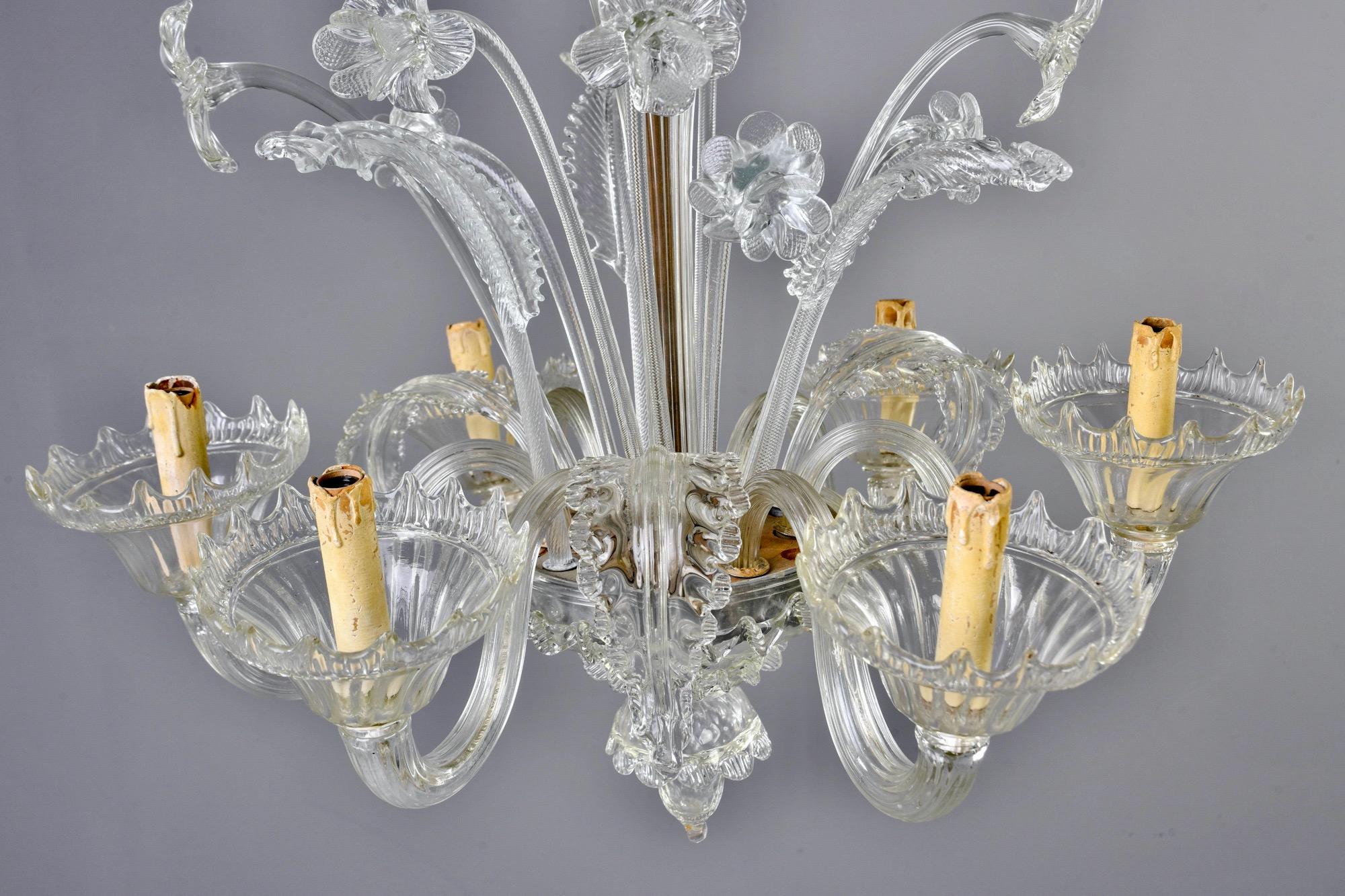 Six-Light Clear Venetian Glass Daffodil Chandelier 3