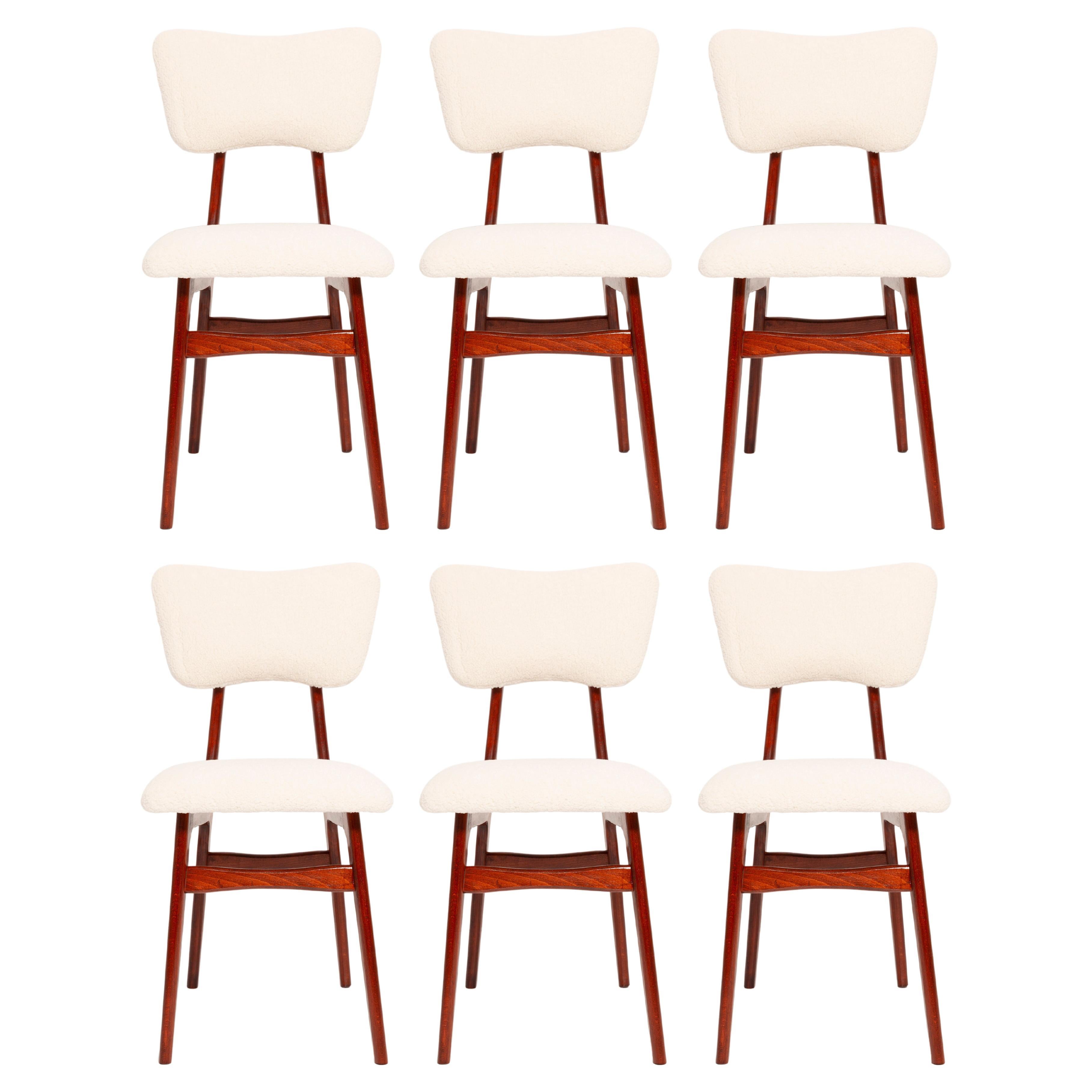 Six Light Cream Boucle 'Butterfly' Chairs, Europe, 1960s For Sale