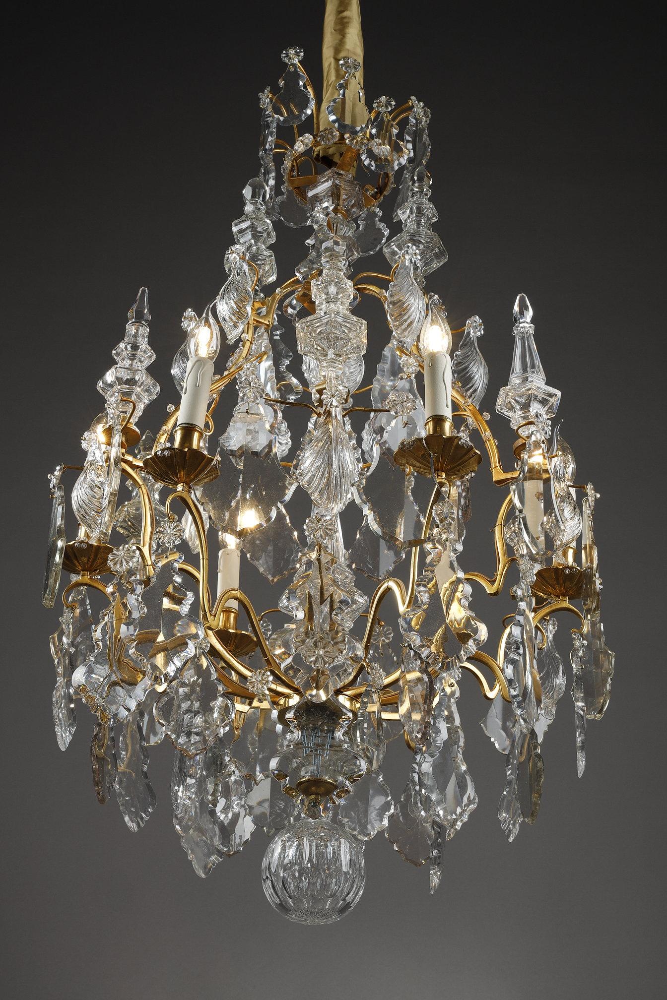 French Six-light gilt bronze cage Chandelier with cut crystal pendants and daggers For Sale