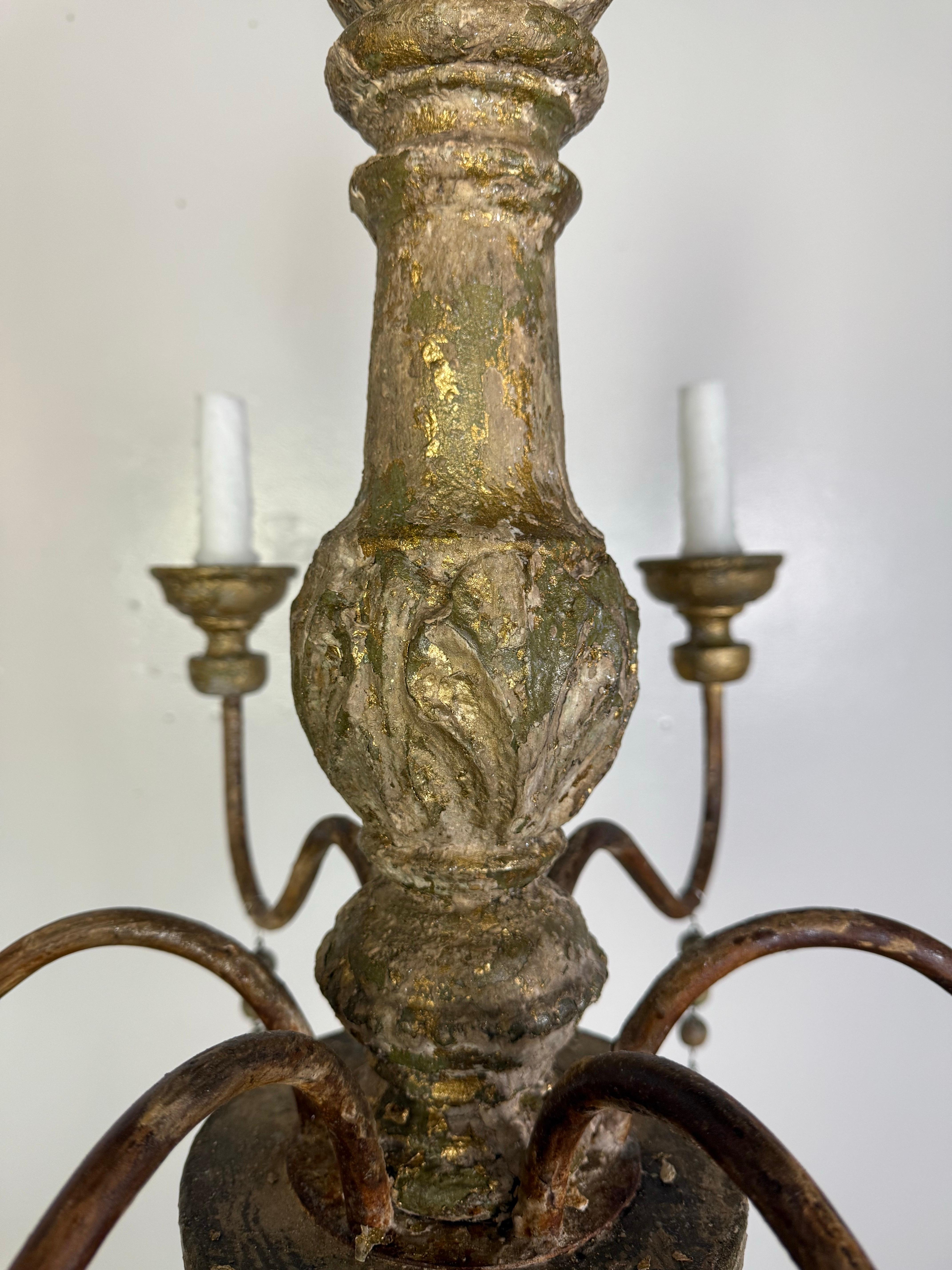 Six light Italian Giltwood Chandelier In Distressed Condition In Los Angeles, CA
