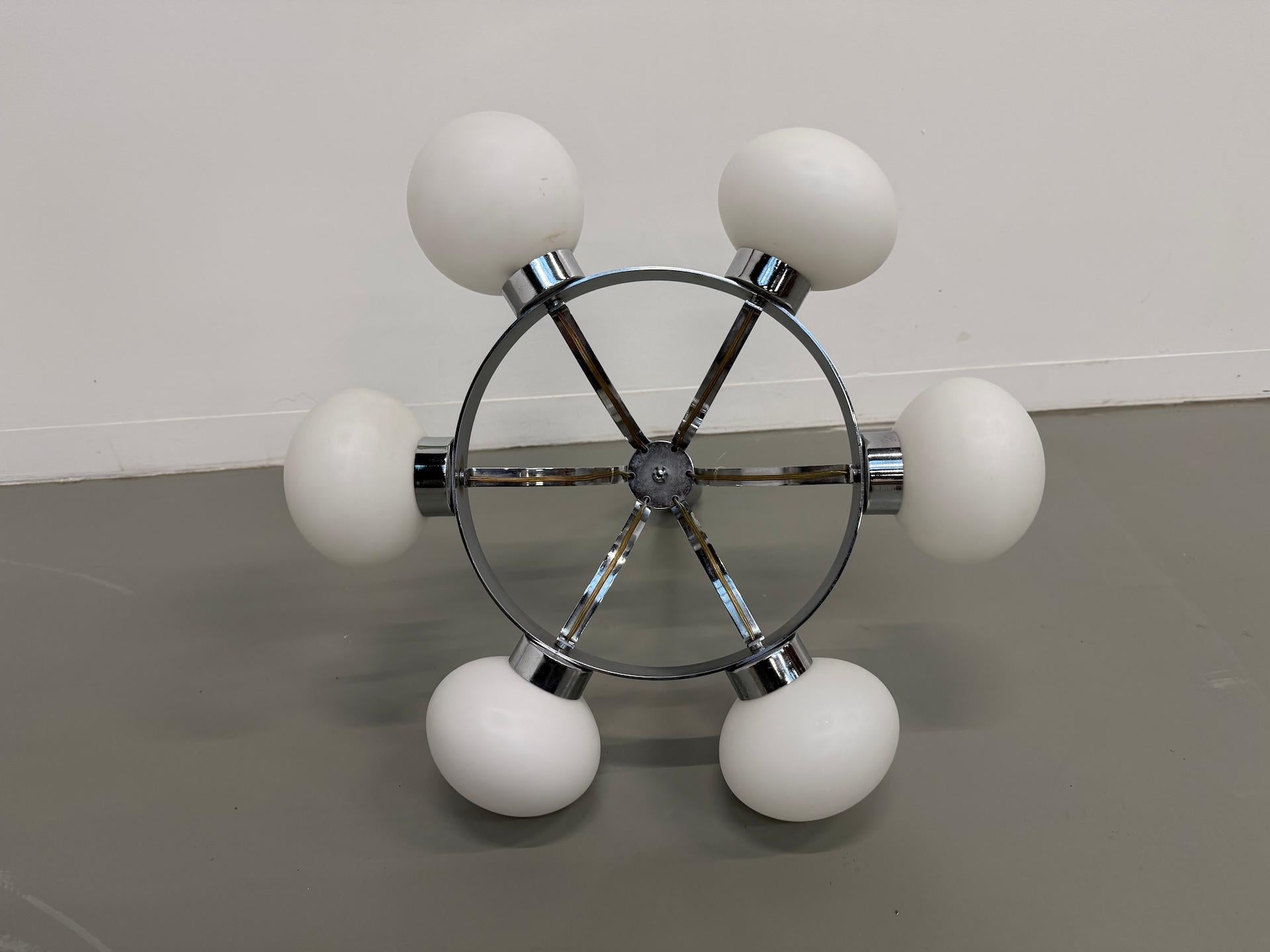 Lampe suspendue à six lumières CIRCA Gaetano Scolari pour Guzzini, Italie, vers 1970 en vente 6