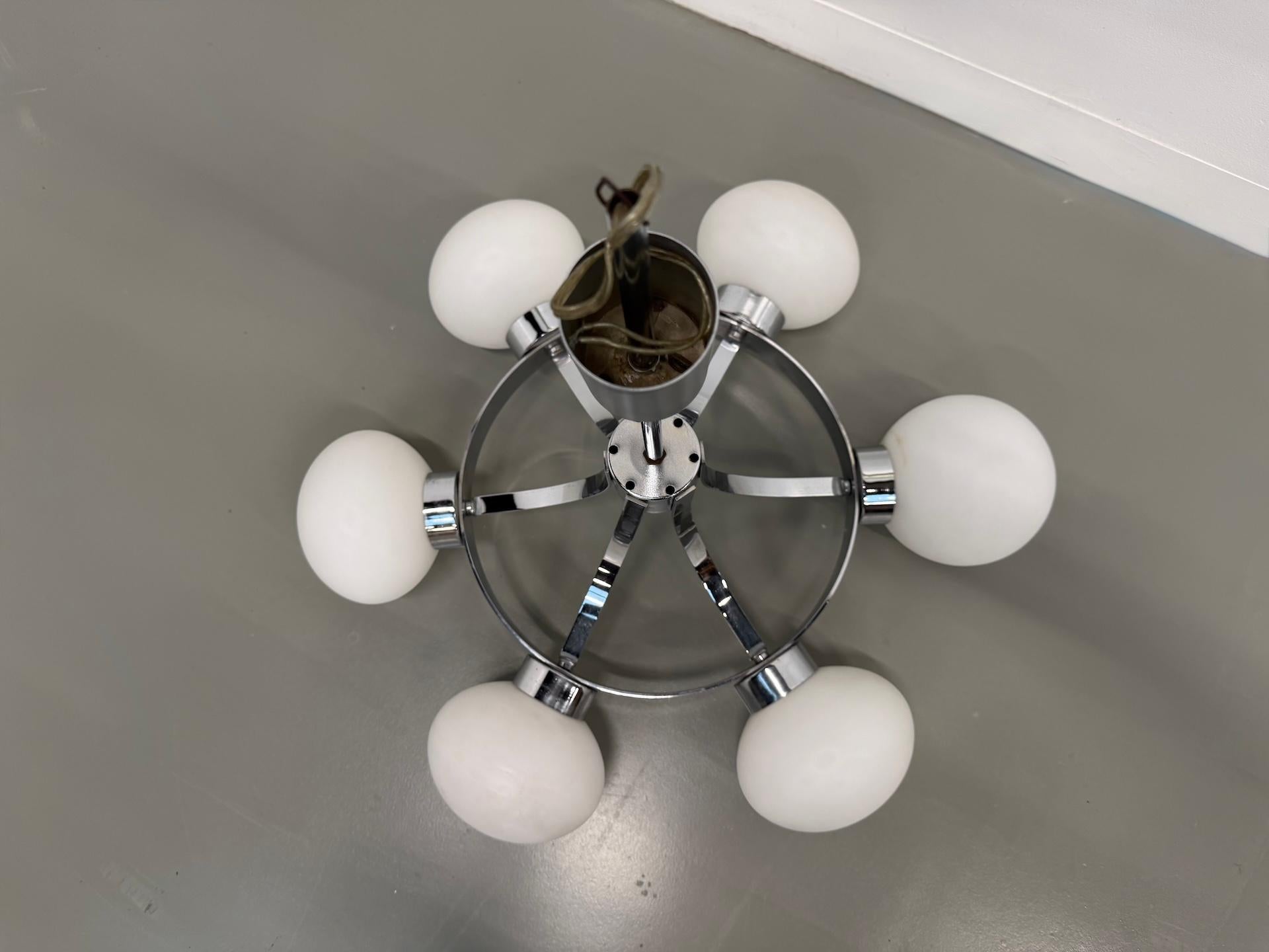 Lampe suspendue à six lumières CIRCA Gaetano Scolari pour Guzzini, Italie, vers 1970 Bon état - En vente à LYON, FR