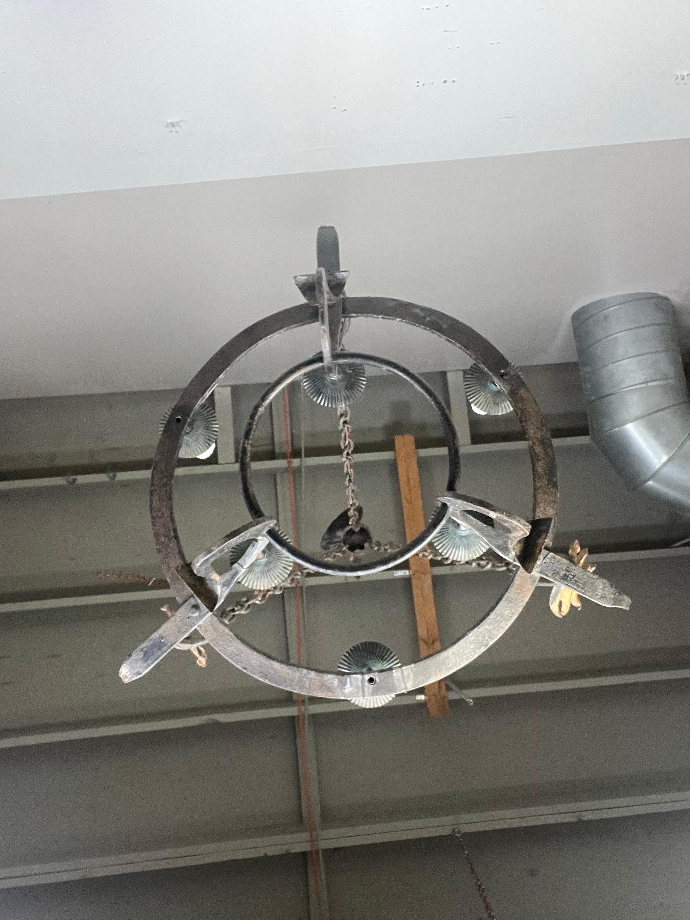 Ferro battuto Lampadario a sei luci in ferro battuto spagnolo in vendita