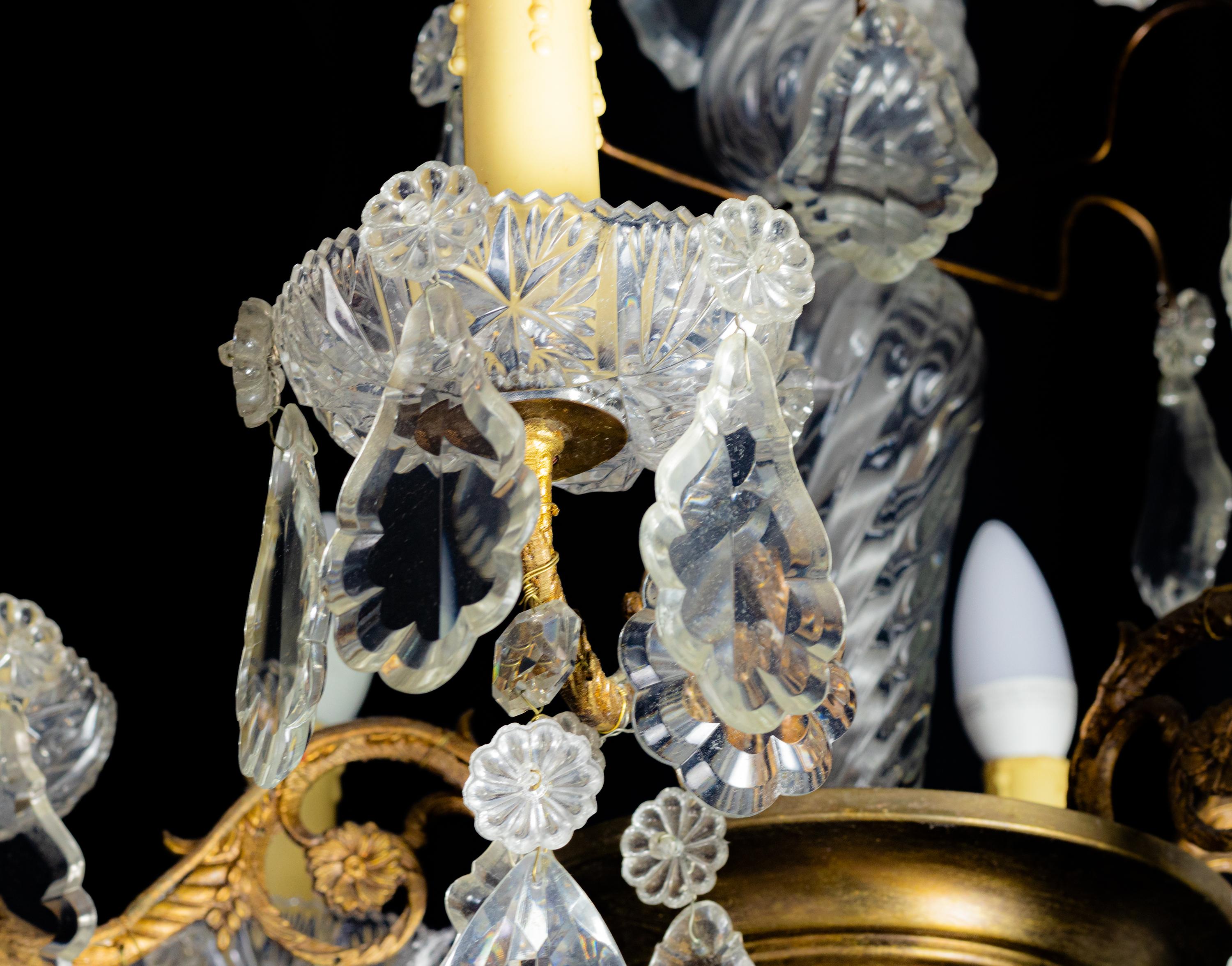 Lustre à six lumières en cristal de style Louis XV en vente 1
