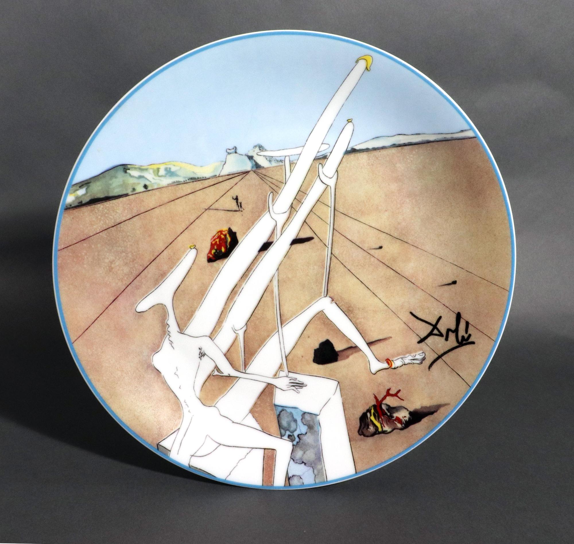 Platos de Gabinete de Porcelana Impresa por Transferencia de Limoges Diseñados por Salvador Dalí en venta 1