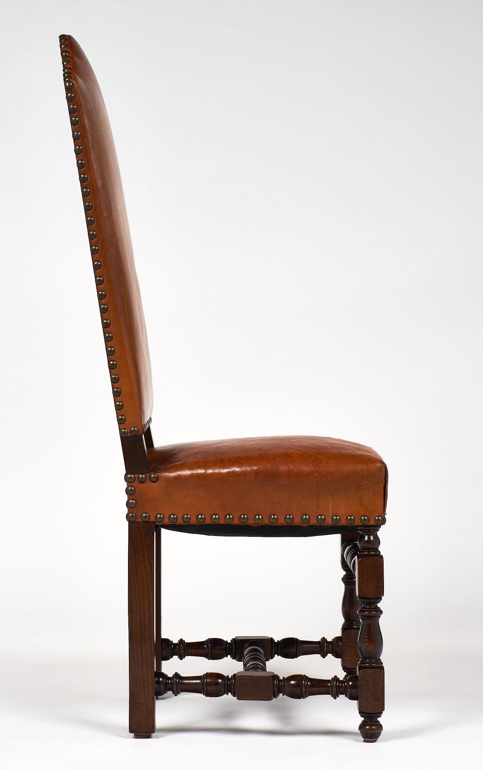 Pelle Sei sedie da pranzo in pelle in stile Luigi XIII in vendita
