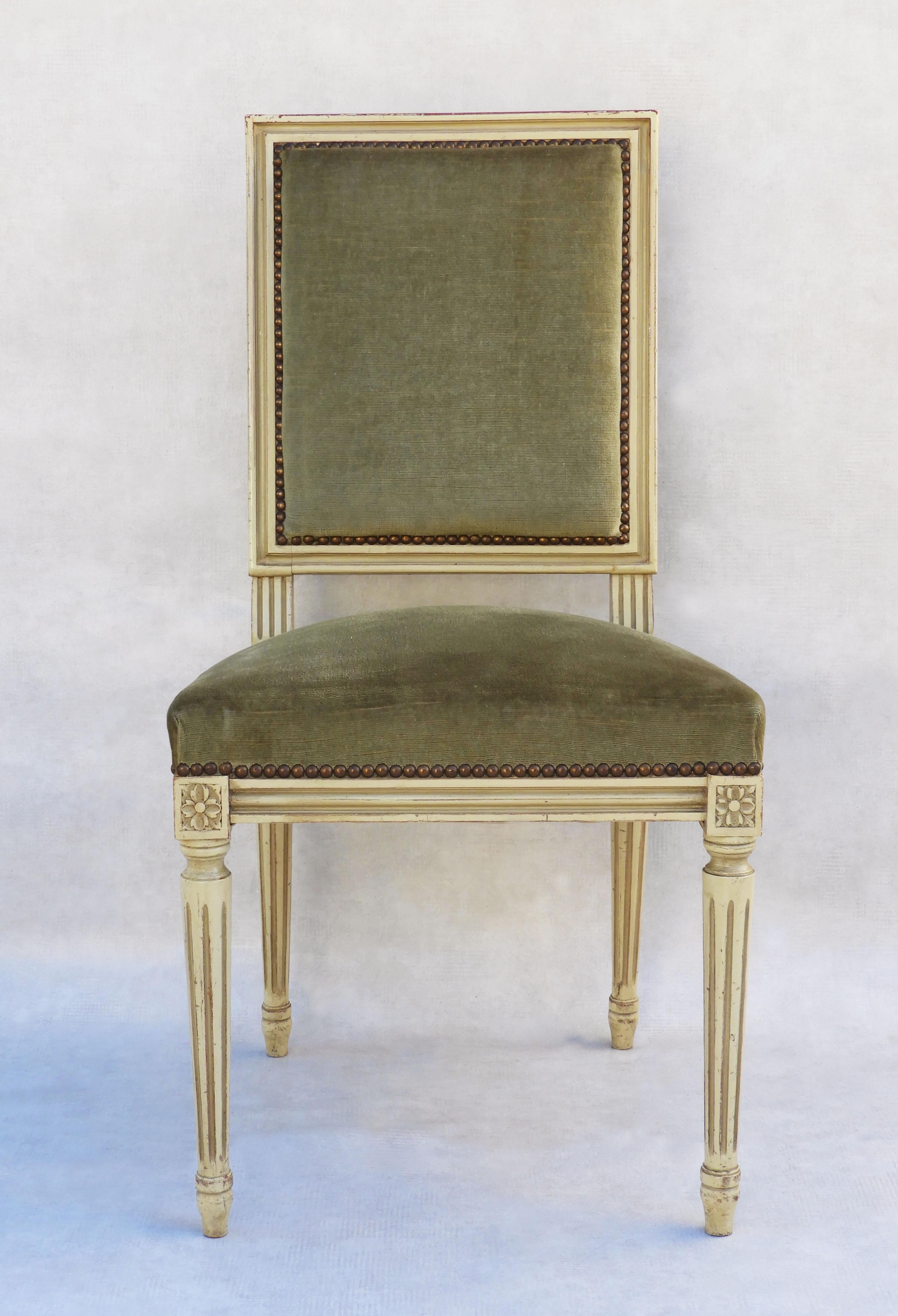 Six Louis XVI Dining Chairs, C1960, France In Good Condition For Sale In Trensacq, FR
