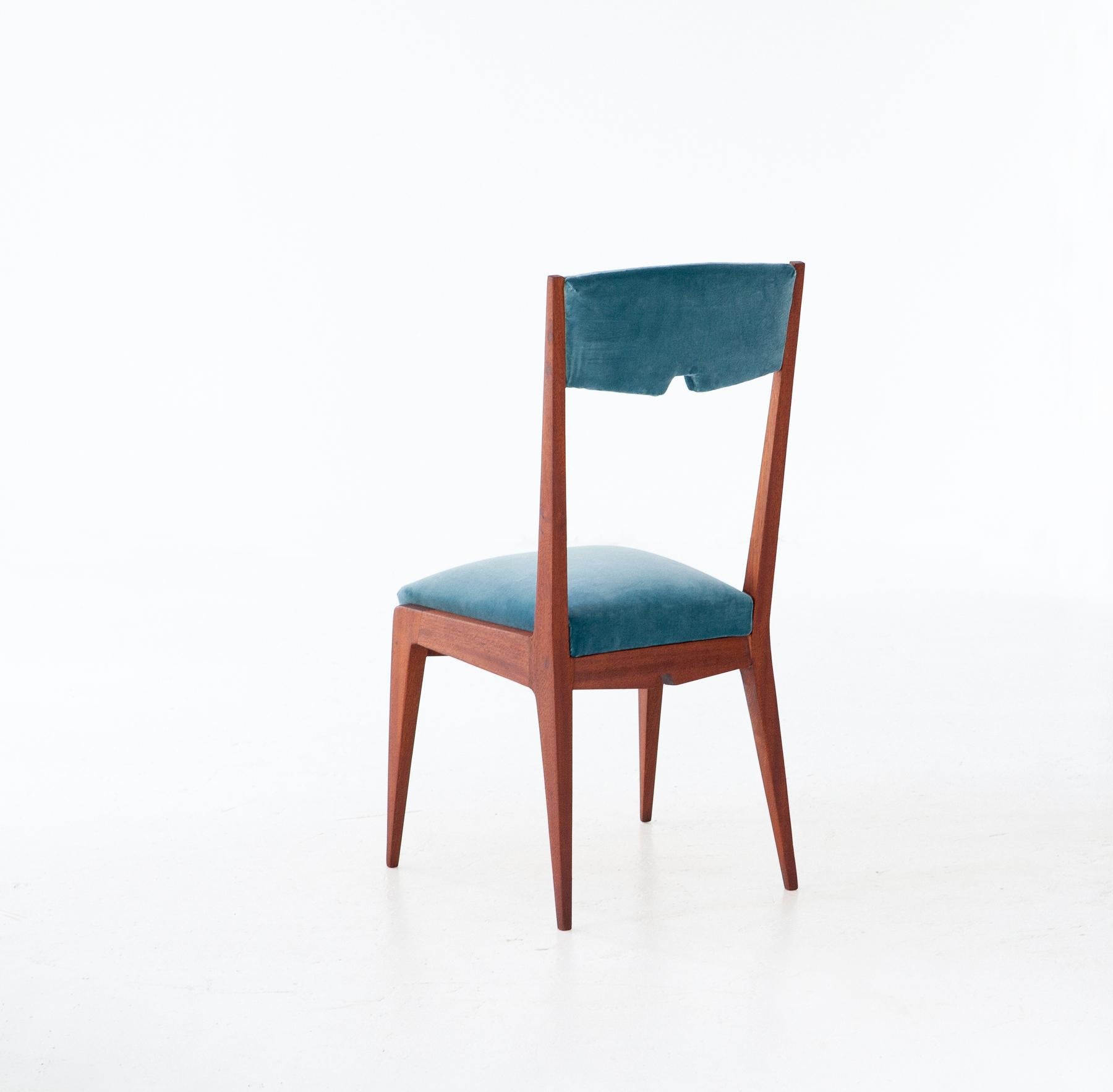 Six Mahogany and Blue Velvet Dining Chairs In Good Condition In Rome, IT