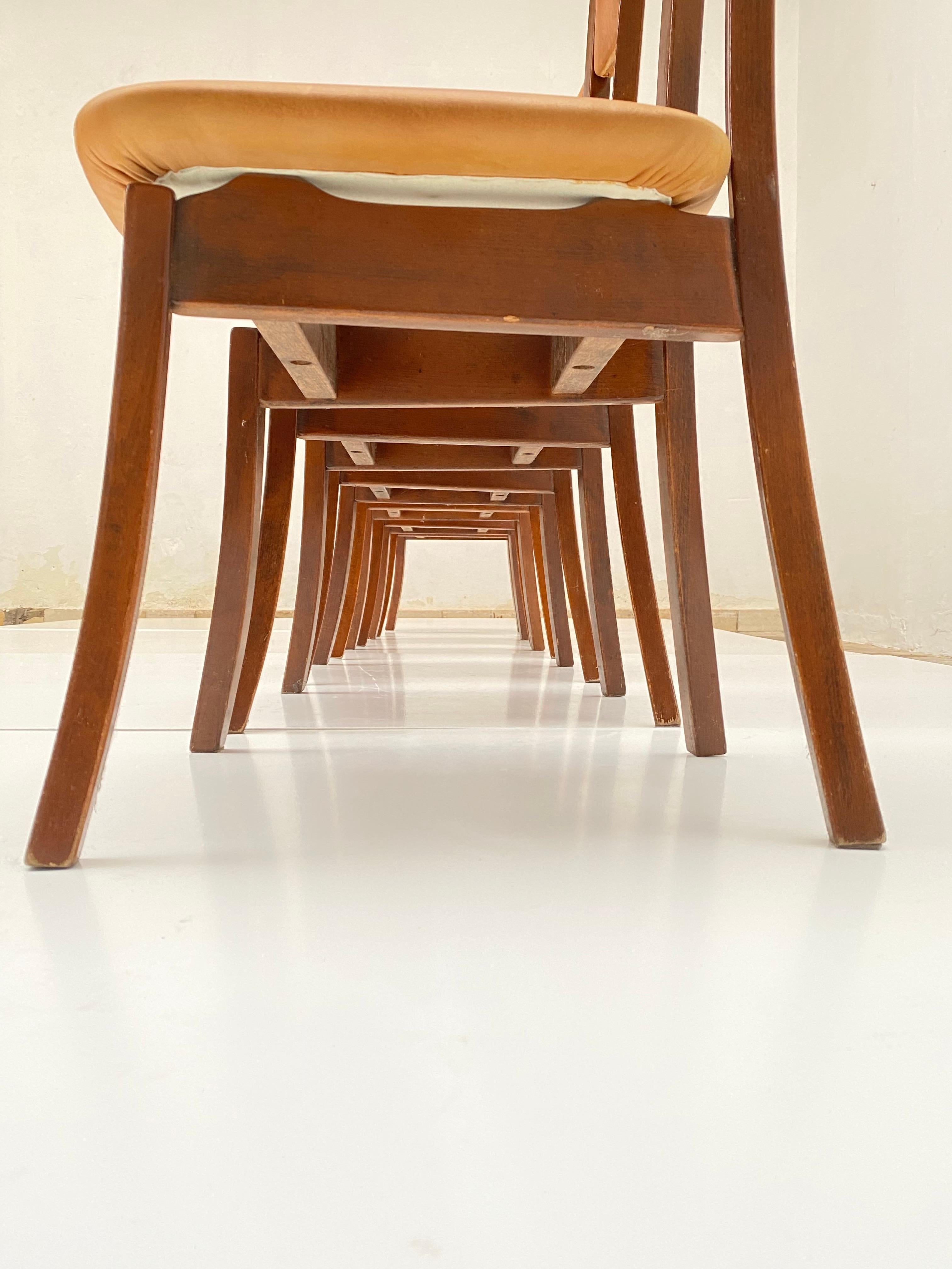 Six walnut  & Leather Mangiarotti 'S11' Dining Chairs, Sorgente Dei Mobili 1972 For Sale 4