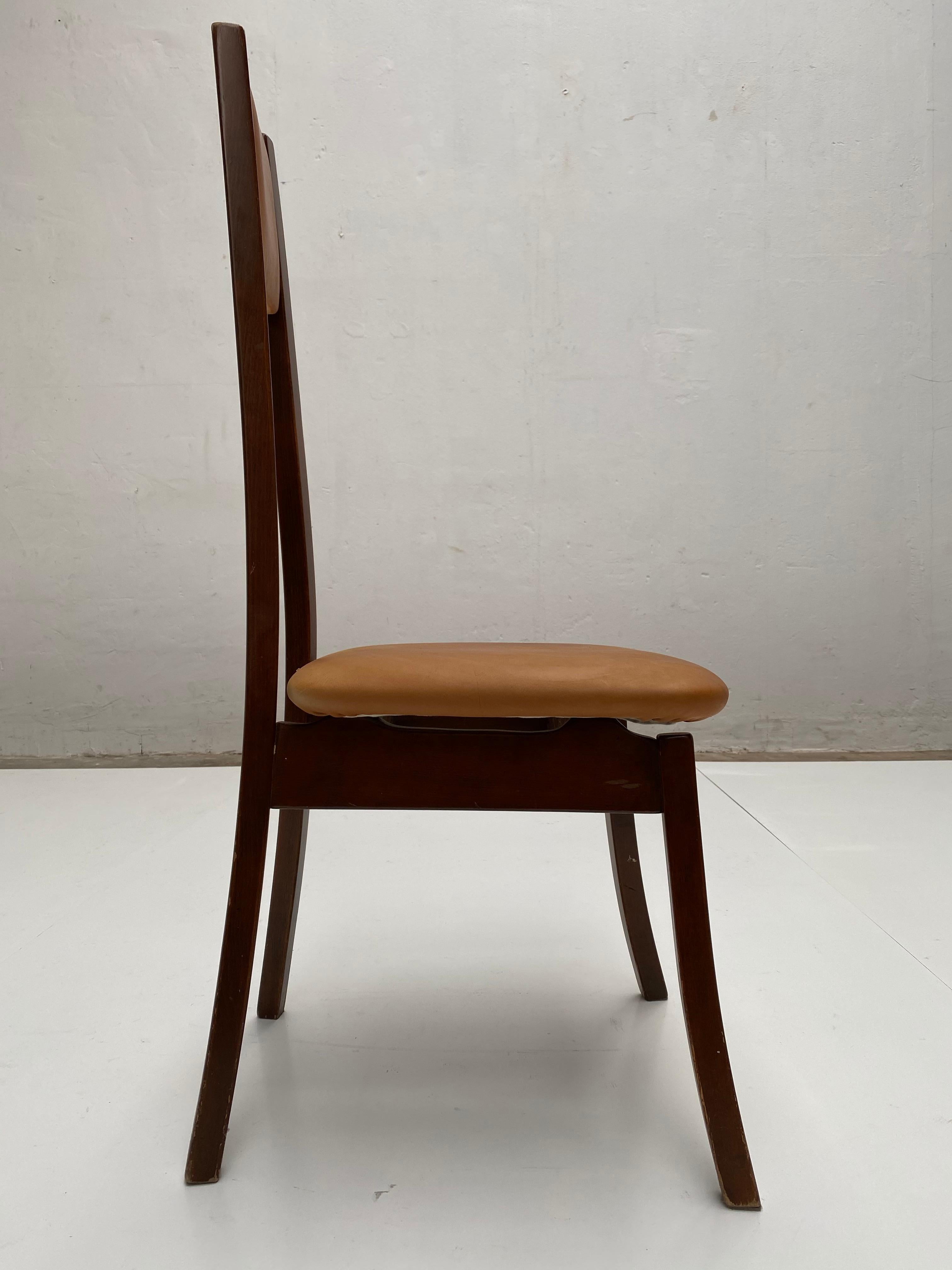 Late 20th Century Six walnut  & Leather Mangiarotti 'S11' Dining Chairs, Sorgente Dei Mobili 1972 For Sale