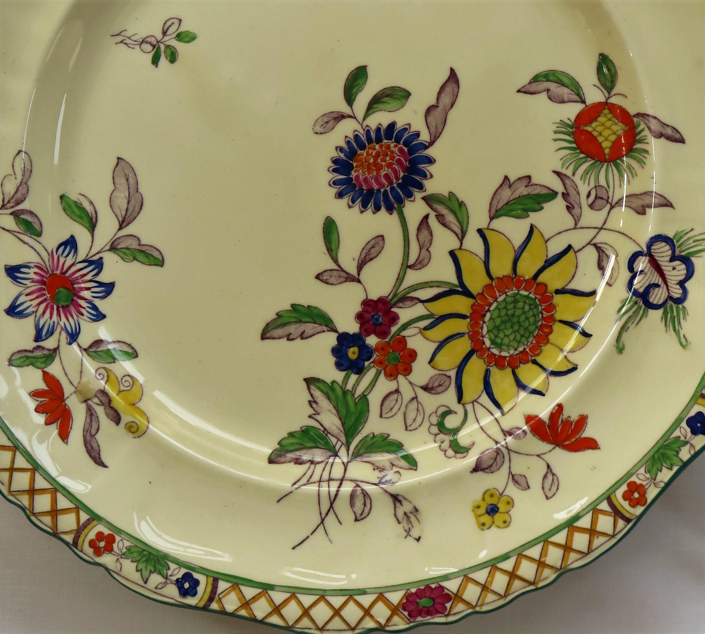 Six Mason's Ironstone Large Dinner Plates Art Nouveau Muscatel Pattern, Ca 1900 For Sale 6