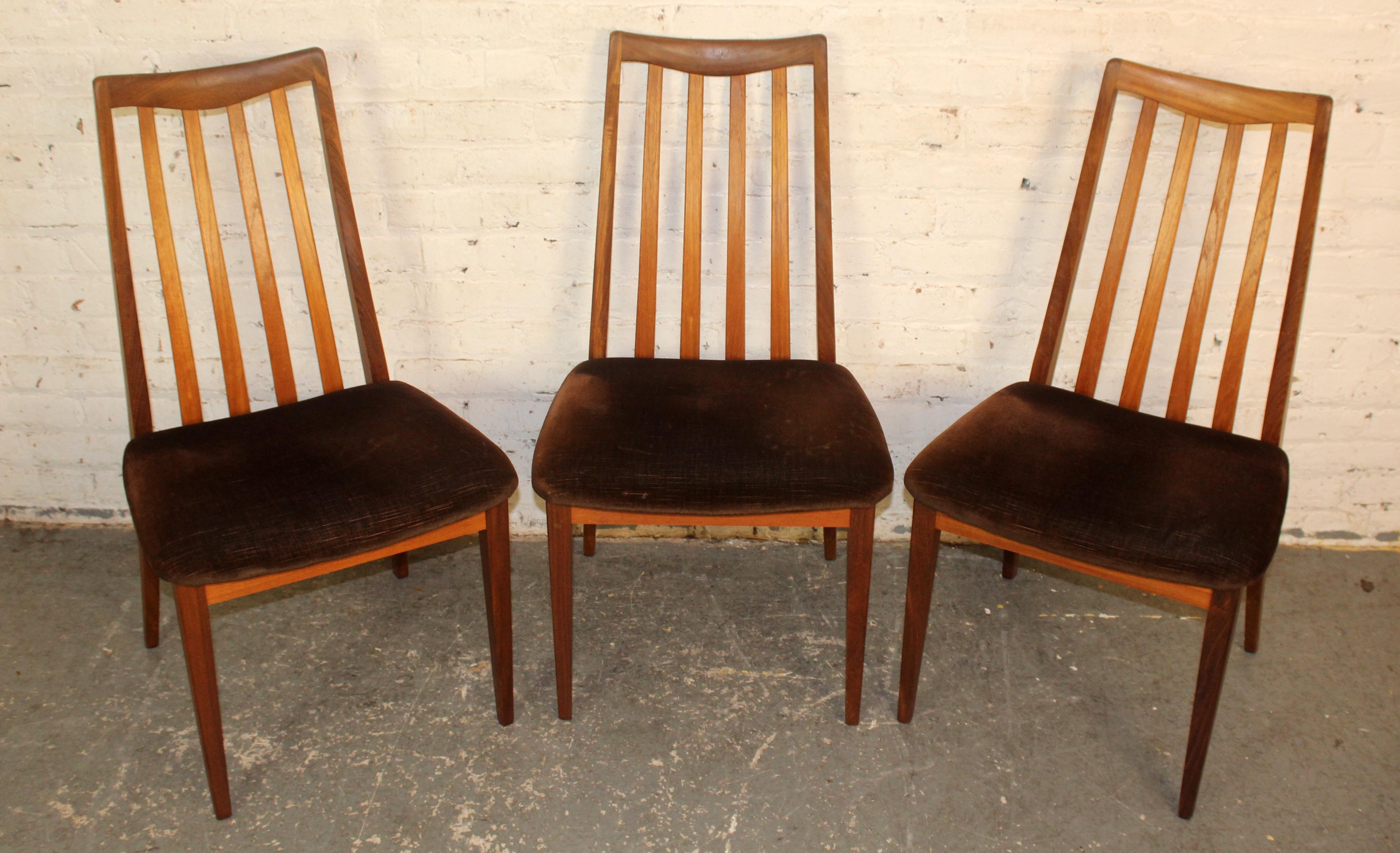 Six chaises de salle à manger britanniques en teck du milieu du siècle par Victor Wilkins pour G-Plan en vente 9