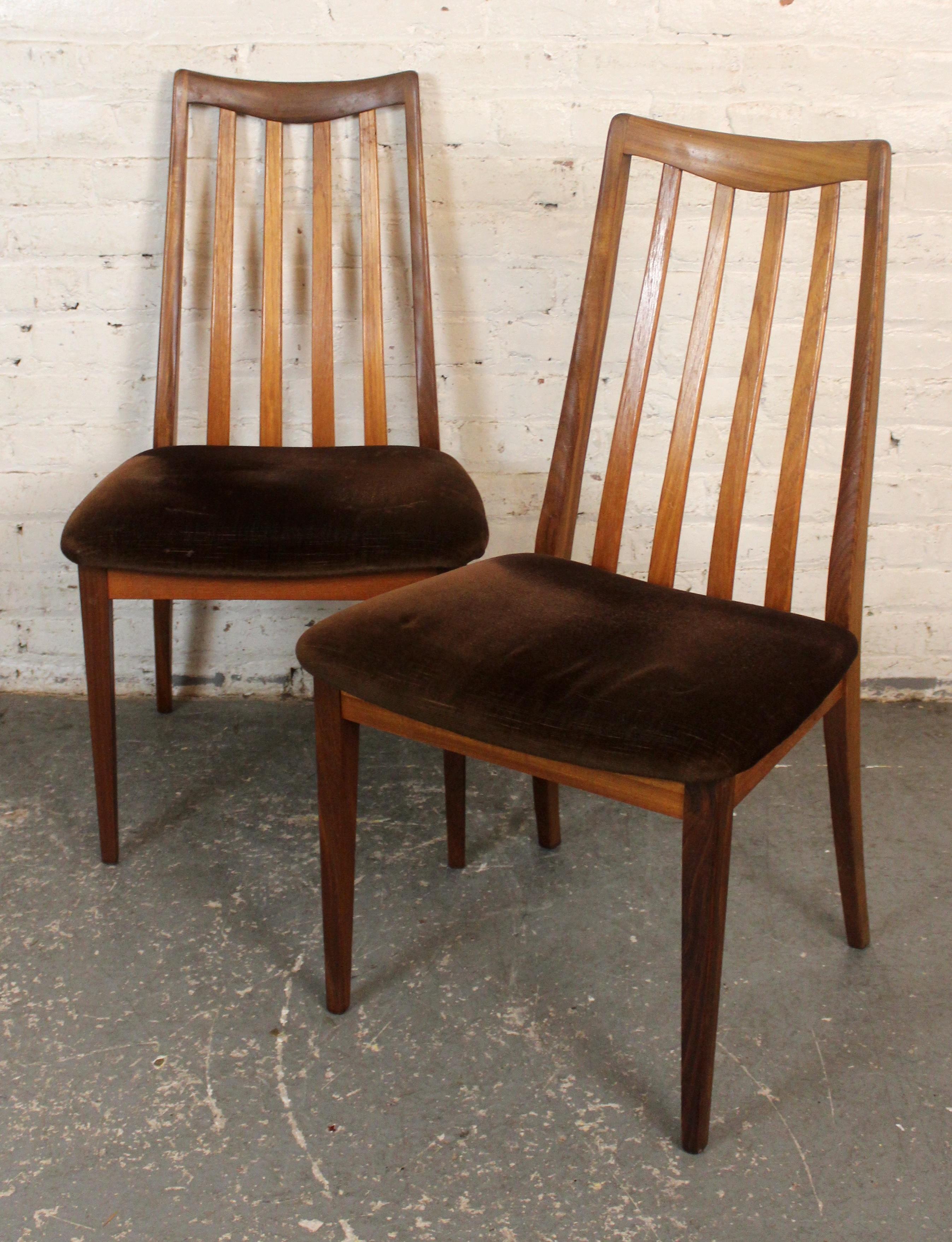 Six chaises de salle à manger britanniques en teck du milieu du siècle par Victor Wilkins pour G-Plan en vente 10