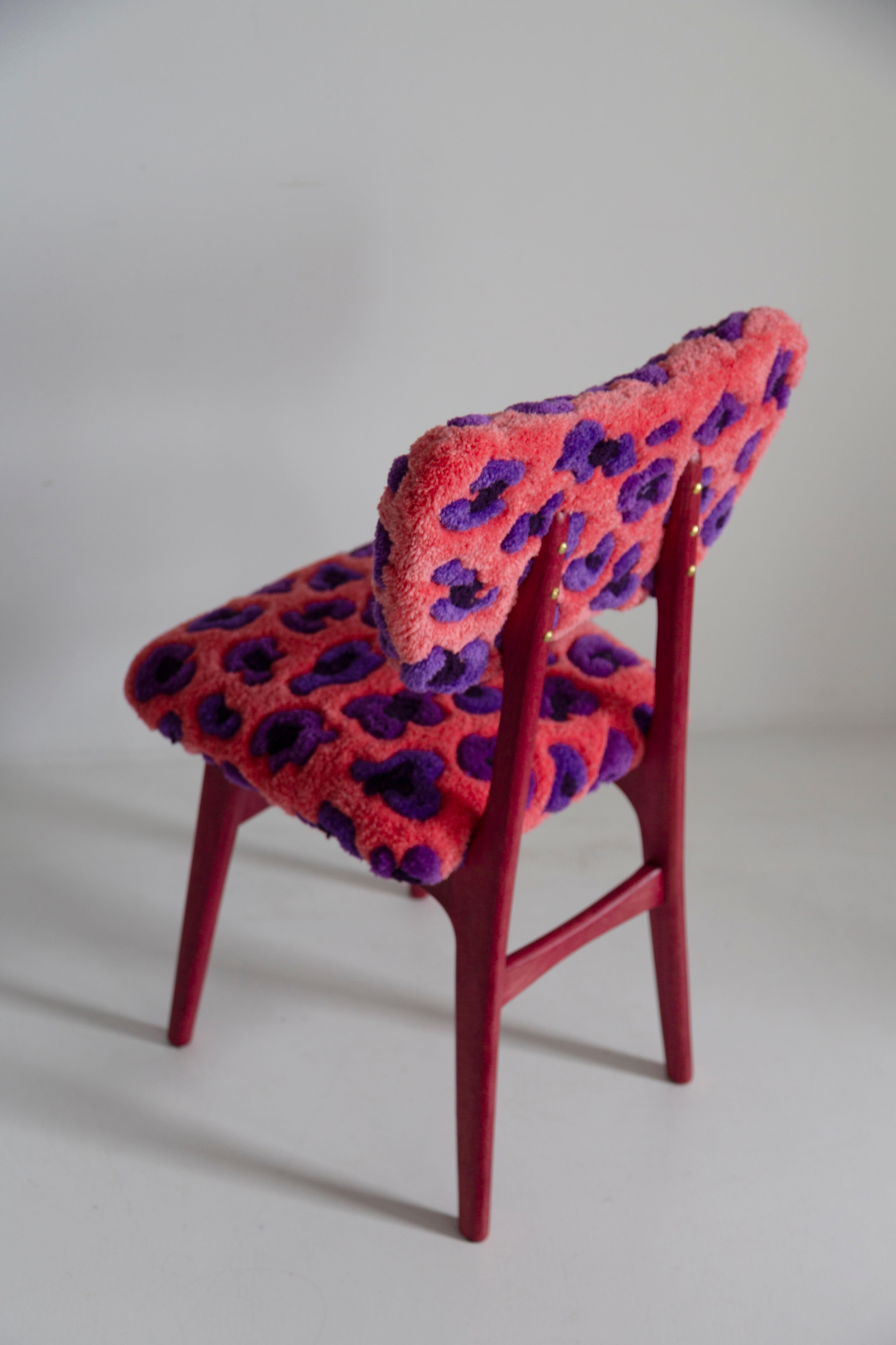 Sei sedie a farfalla della metà del secolo scorso, tufting a mano in lana rosa leopardata, Europa, anni '60 In condizioni ottime in vendita a 05-080 Hornowek, PL