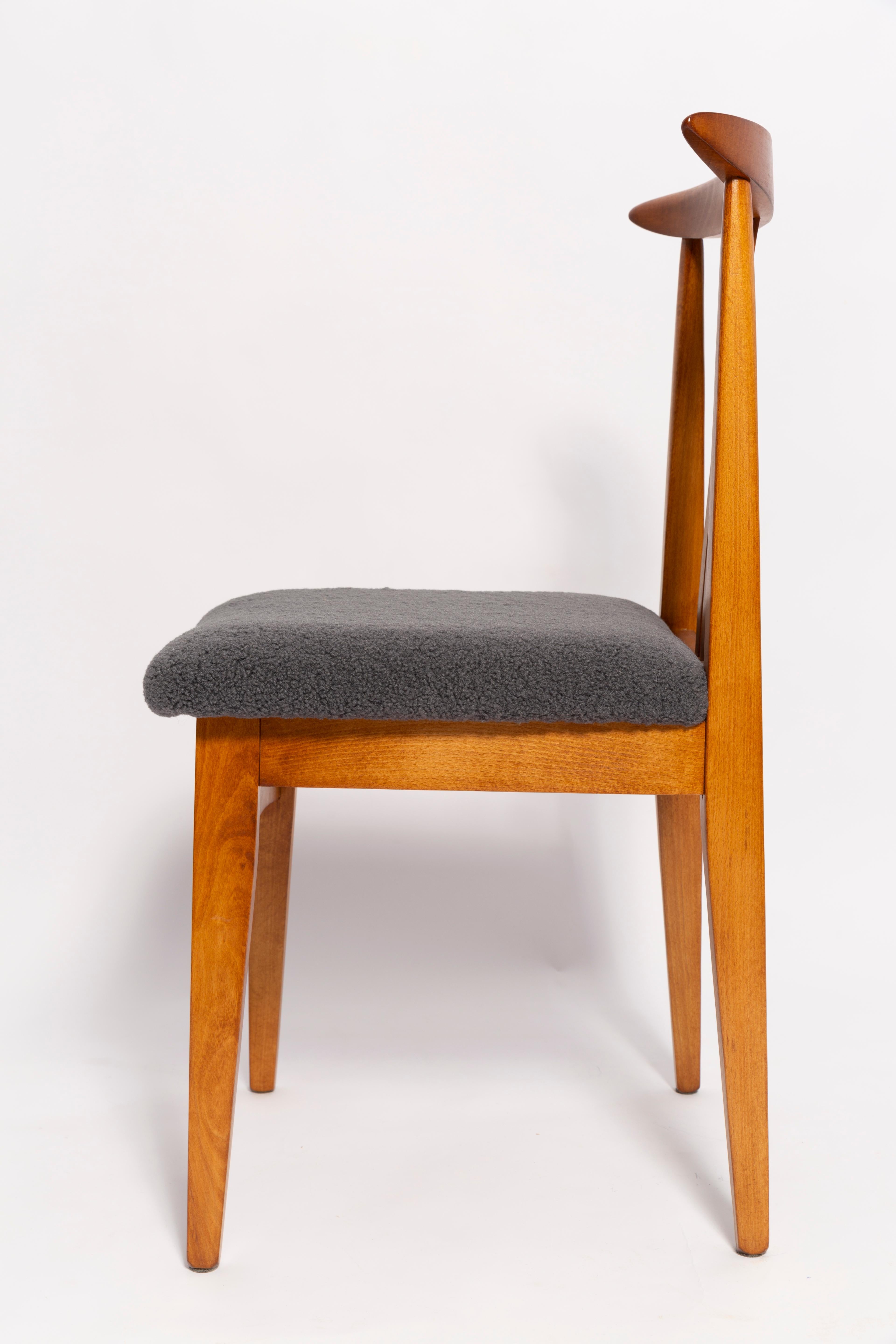 Bouclé Six Mid-Century Graphite Boucle Chairs, Medium Wood, M Zielinski, Europe 1960 For Sale