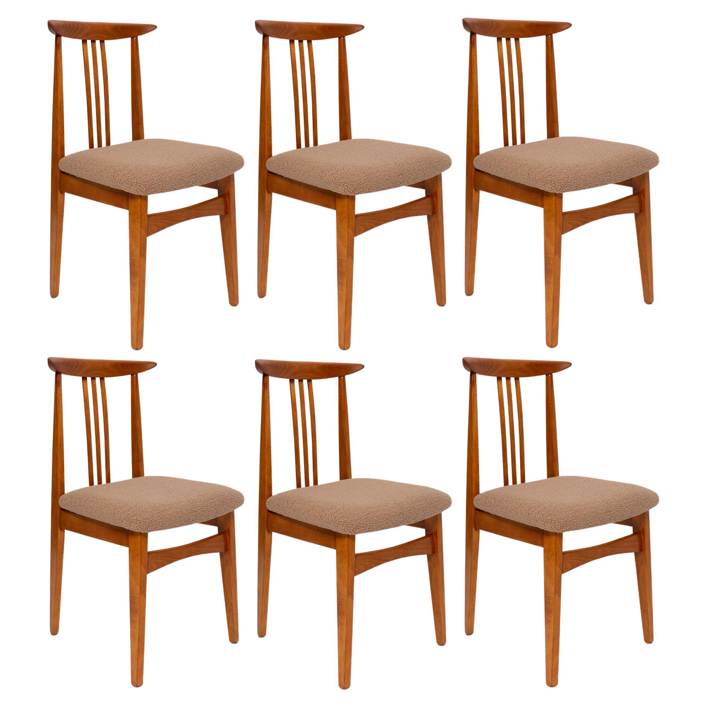 Six Mid-Century Latte Boucle Chairs, Medium Wood, M. Zielinski, Europe 1960s For Sale