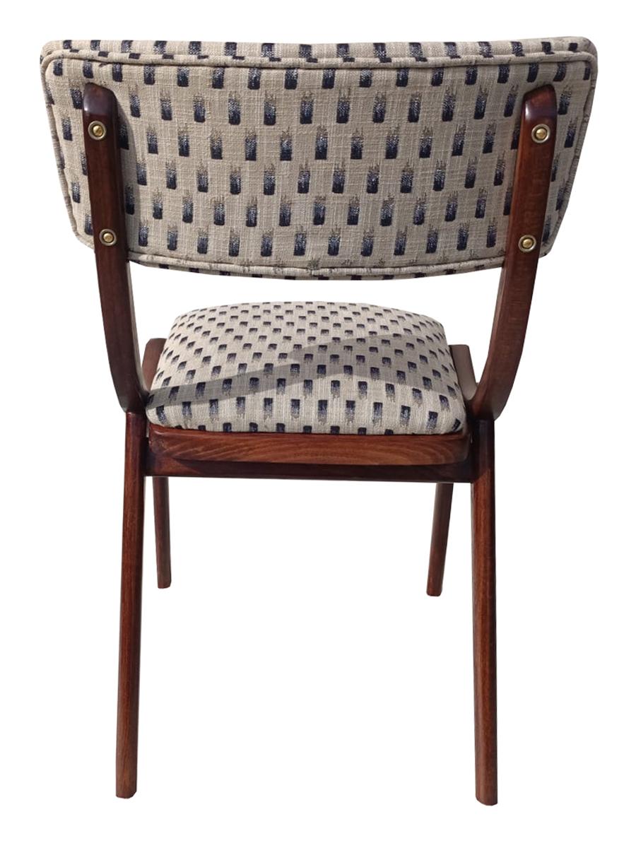 Hand-Crafted Six Mid Century Modern Bumerang Chairs, Light Creme White Jacquard, Poland 1960s For Sale